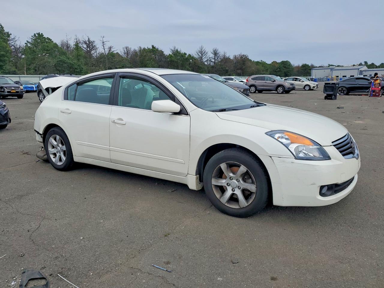 2009 Nissan Altima 2.5 Белый vin: 1N4AL21E19N514575
