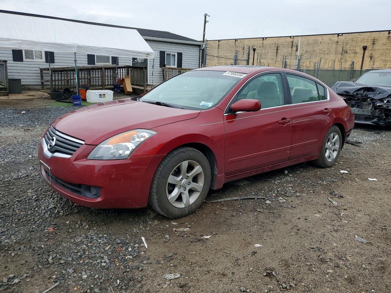 2007 Nissan Altima 2.5 Red vin: 1N4AL21E27N474214
