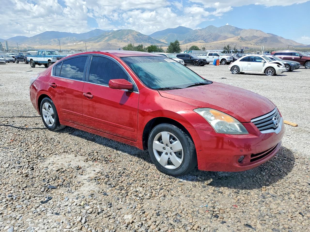 2008 Nissan Altima 2.5 Red vin: 1N4AL21E28C231404
