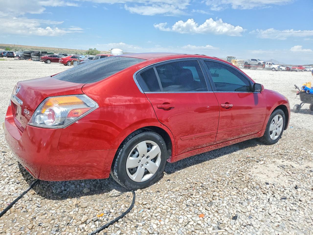 2008 Nissan Altima 2.5 Red vin: 1N4AL21E28C231404