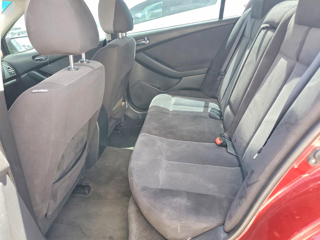 2008 Nissan Altima 2.5 Red vin: 1N4AL21E28C231404