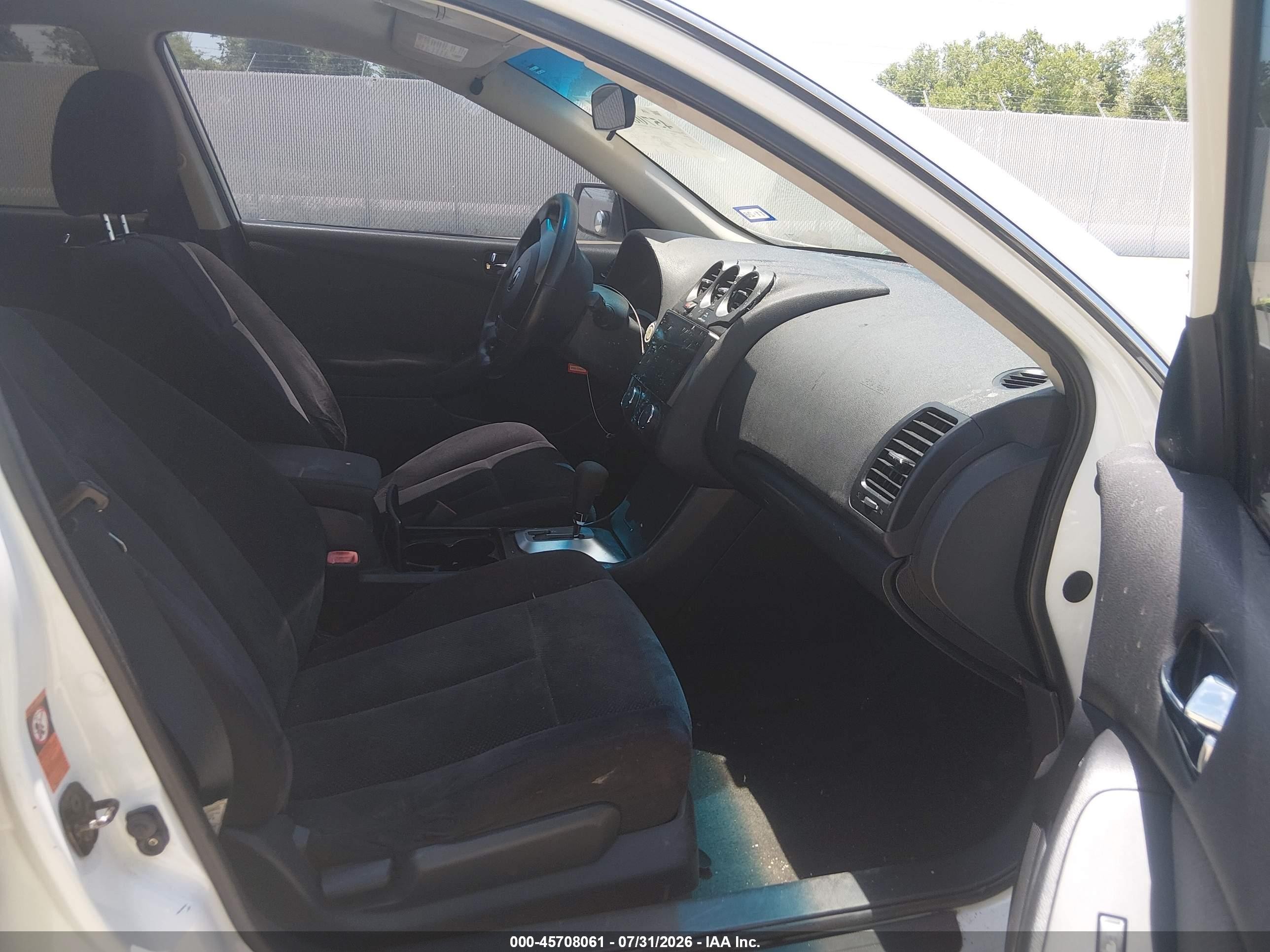 2008 Nissan Altima 2.5 S White vin: 1N4AL21E28C282434