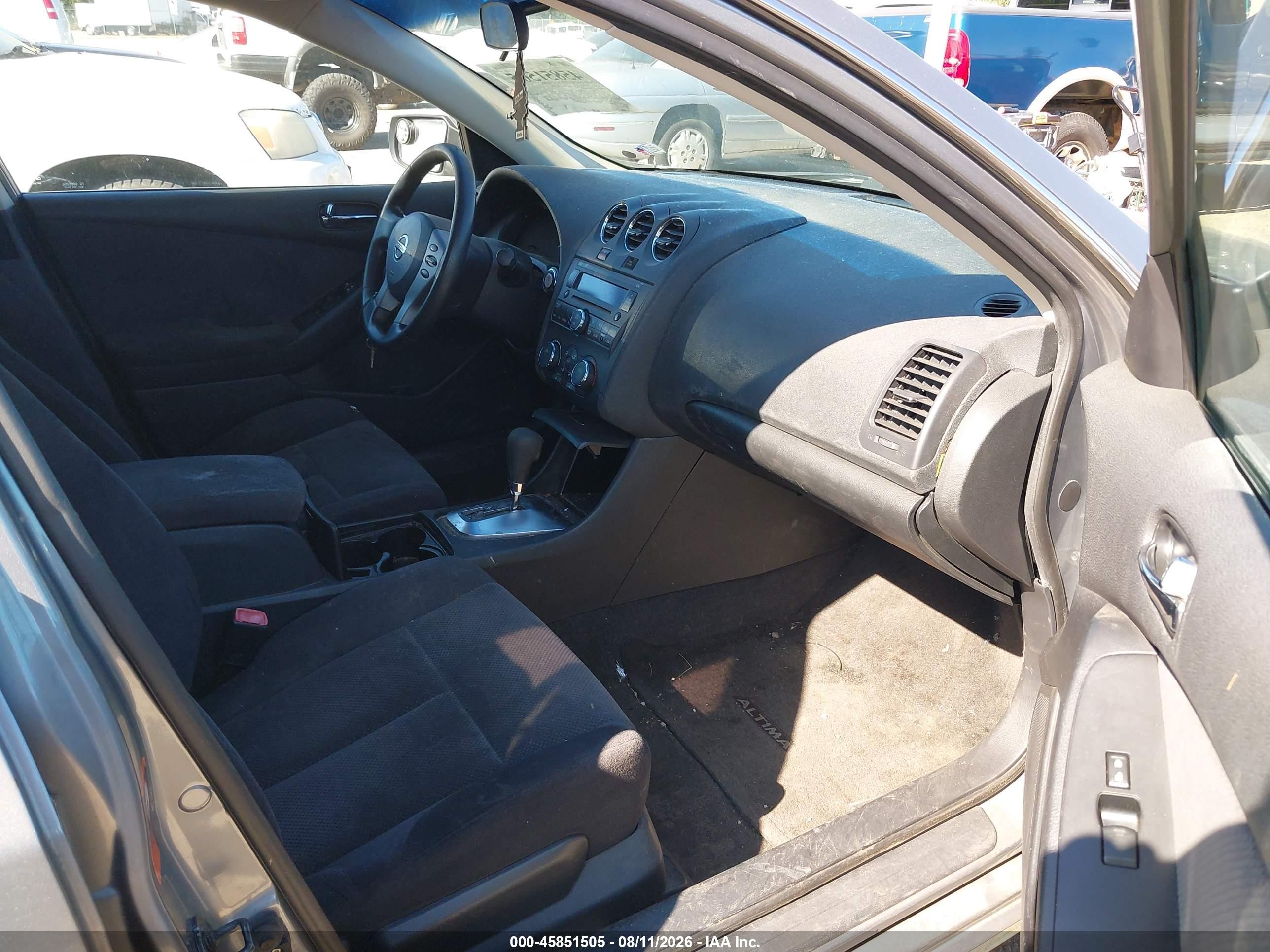 2008 Nissan Altima 2.5 S Silver vin: 1N4AL21E28N488373