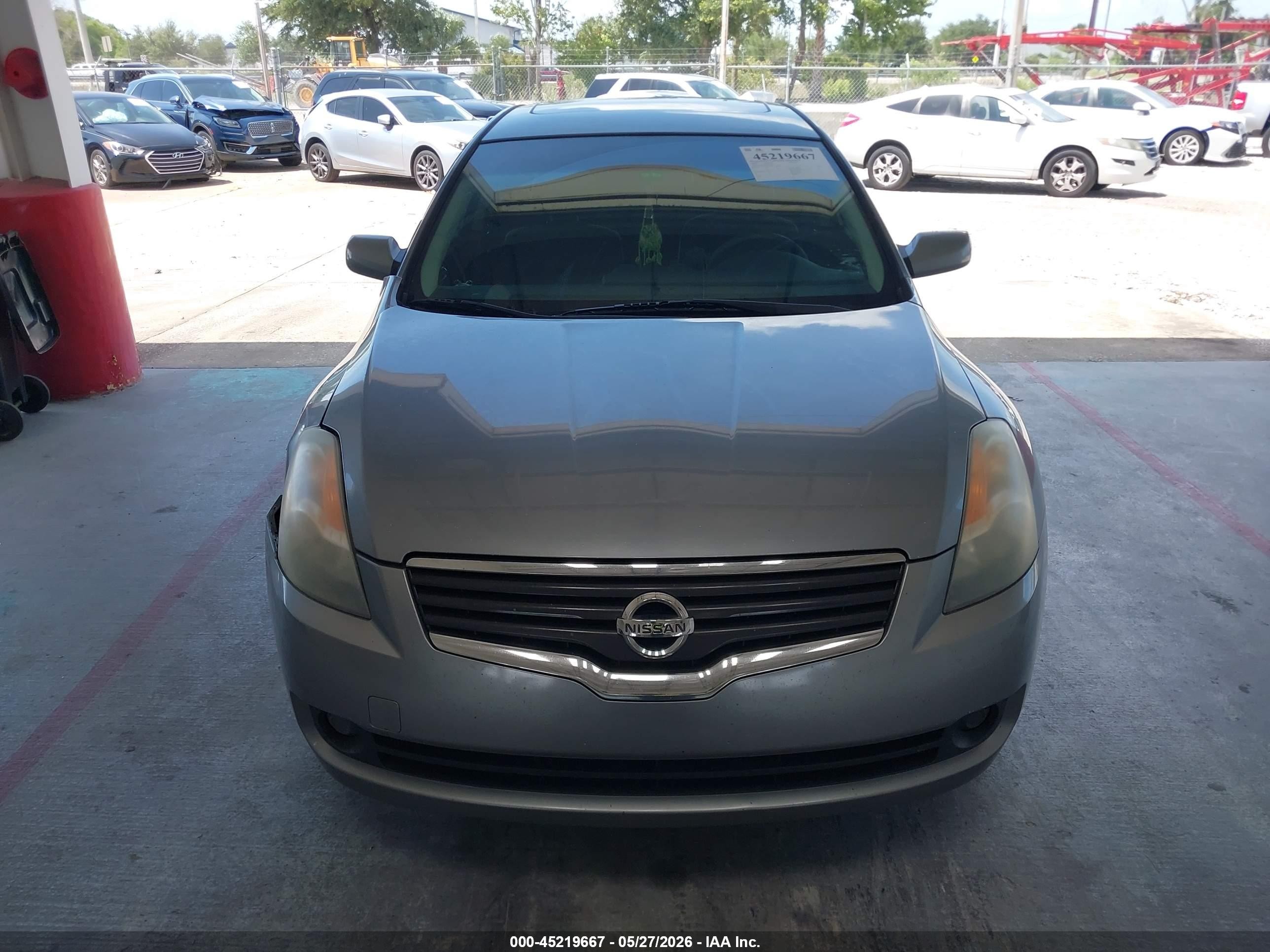 2009 Nissan Altima 2.5 S Silver vin: 1N4AL21E29C137718