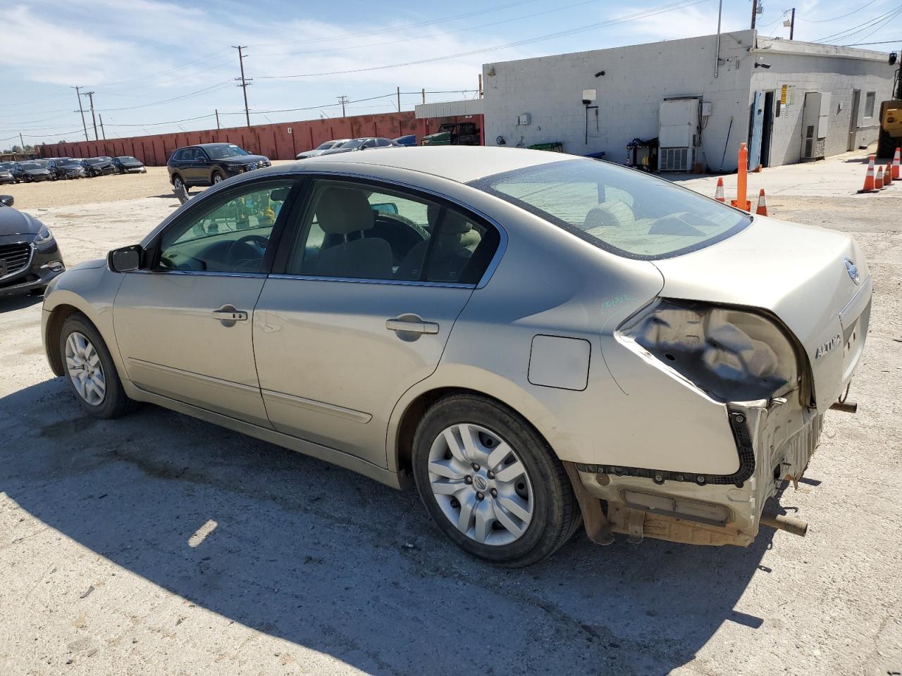 2009 Nissan Altima 2.5 Gold vin: 1N4AL21E29N476385