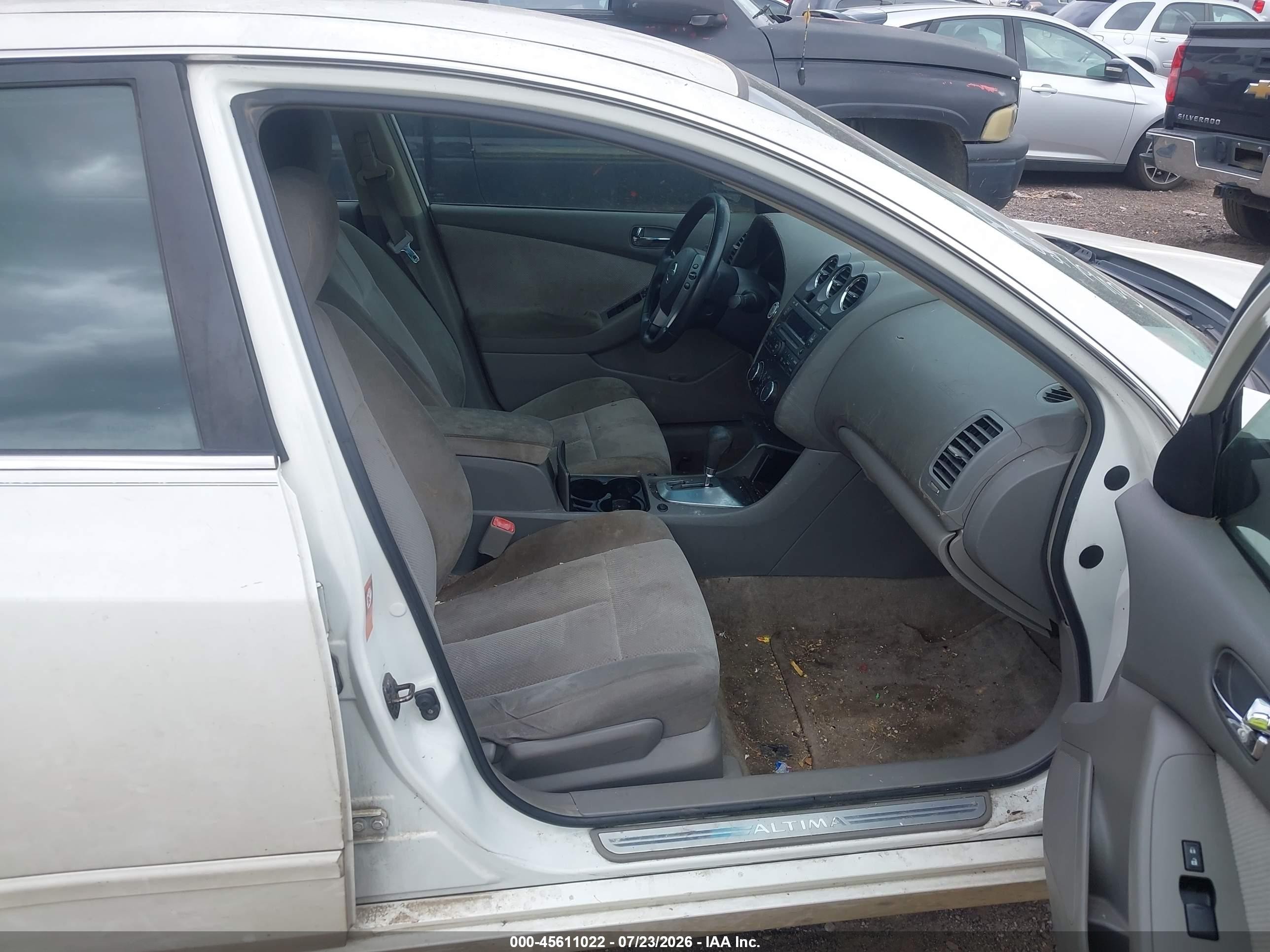 2009 Nissan Altima 2.5 S White vin: 1N4AL21E29N527903