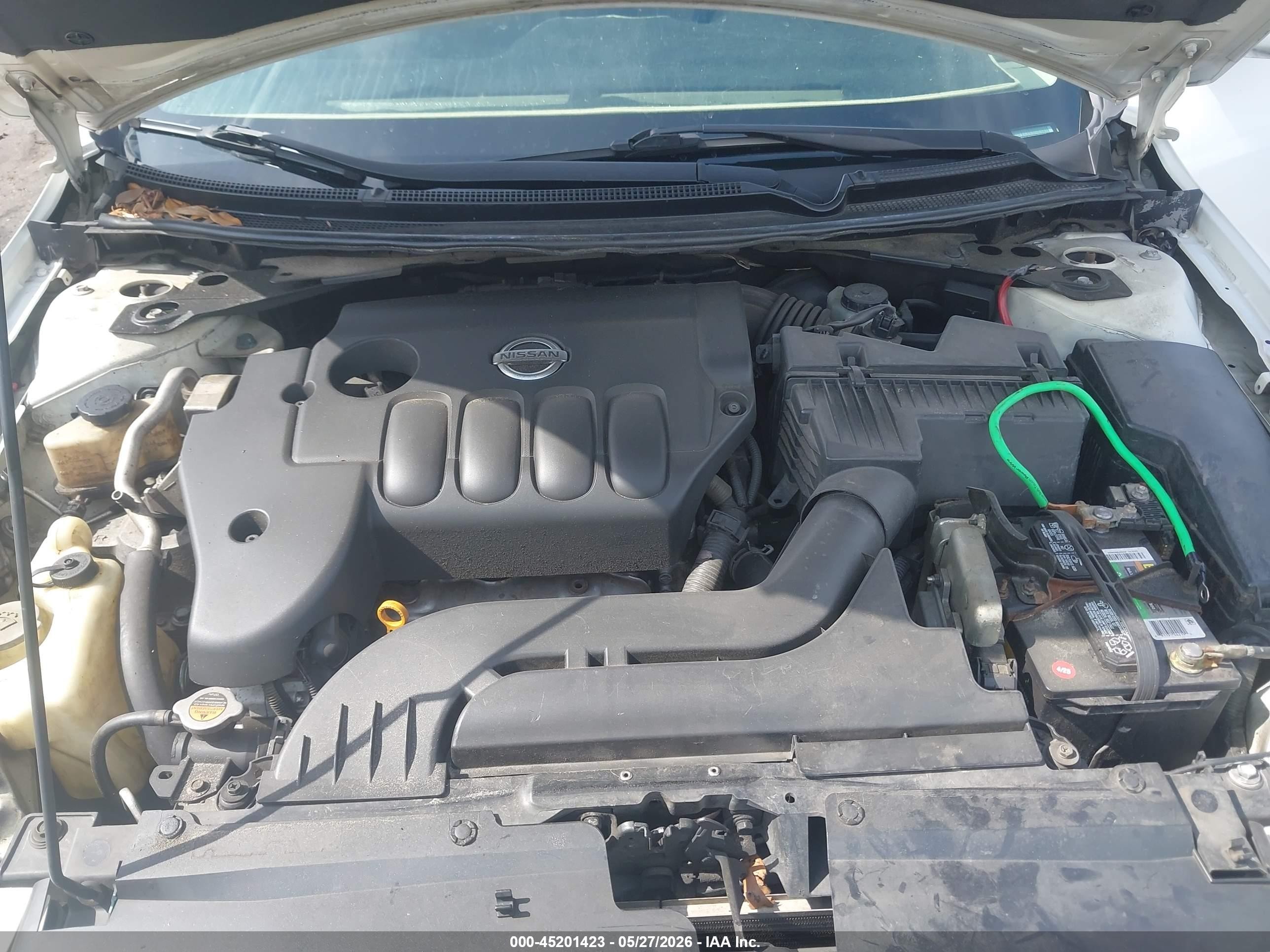2009 Nissan Altima 2.5 S Белый vin: 1N4AL21E29N536939