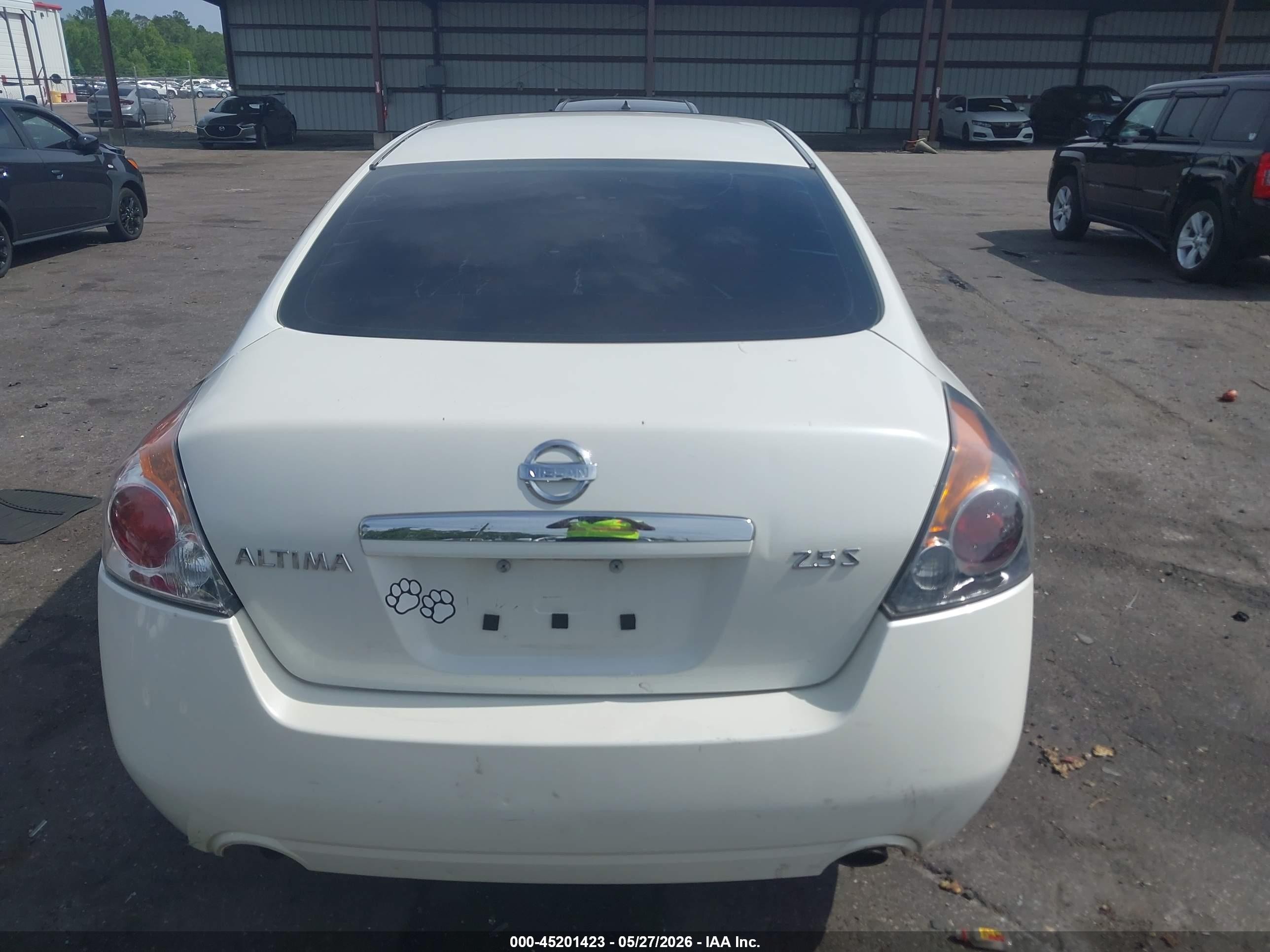2009 Nissan Altima 2.5 S Белый vin: 1N4AL21E29N536939