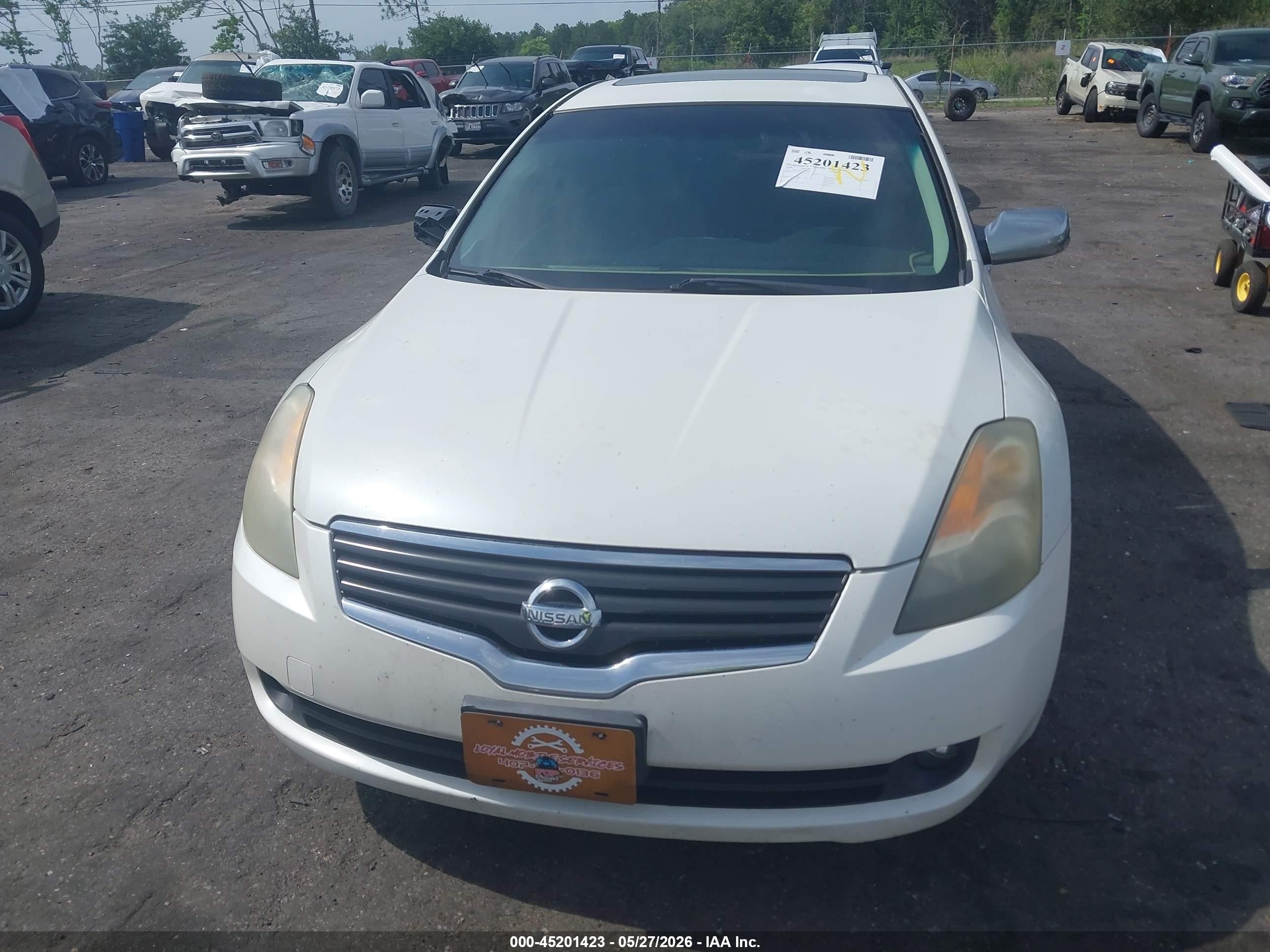 2009 Nissan Altima 2.5 S Белый vin: 1N4AL21E29N536939