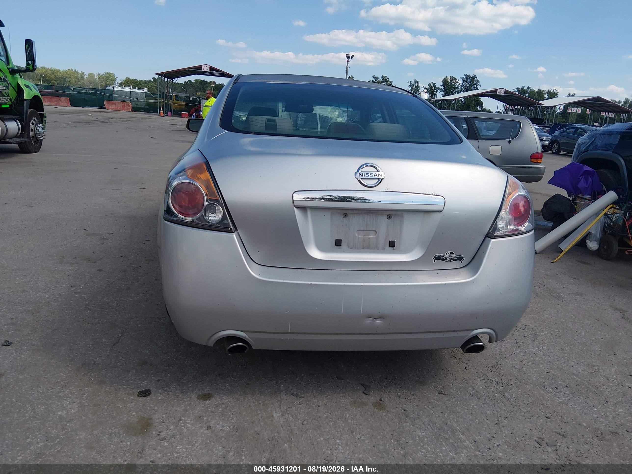 2007 Nissan Altima 2.5 S Серебряный vin: 1N4AL21E37C155562
