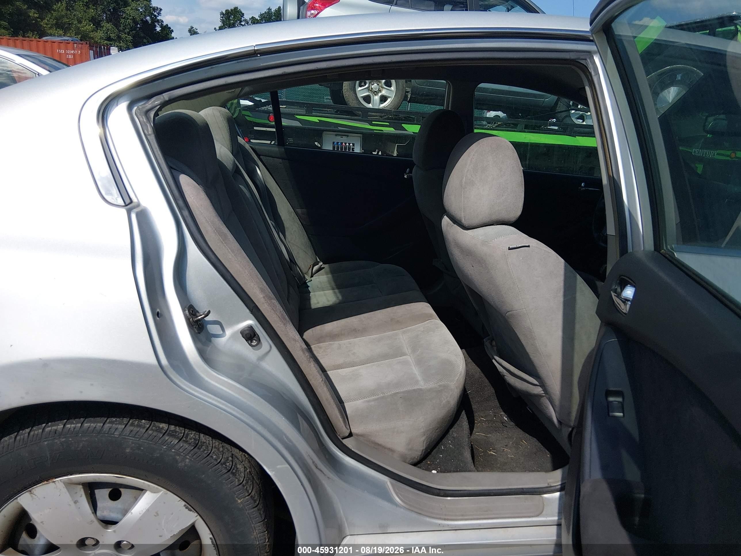2007 Nissan Altima 2.5 S Серебряный vin: 1N4AL21E37C155562