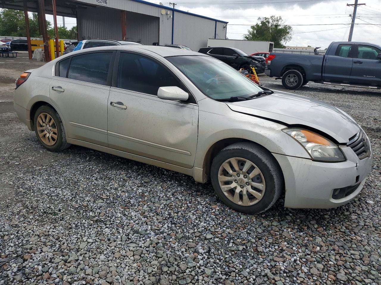 2007 Nissan Altima 2.5 Silver vin: 1N4AL21E37C238473