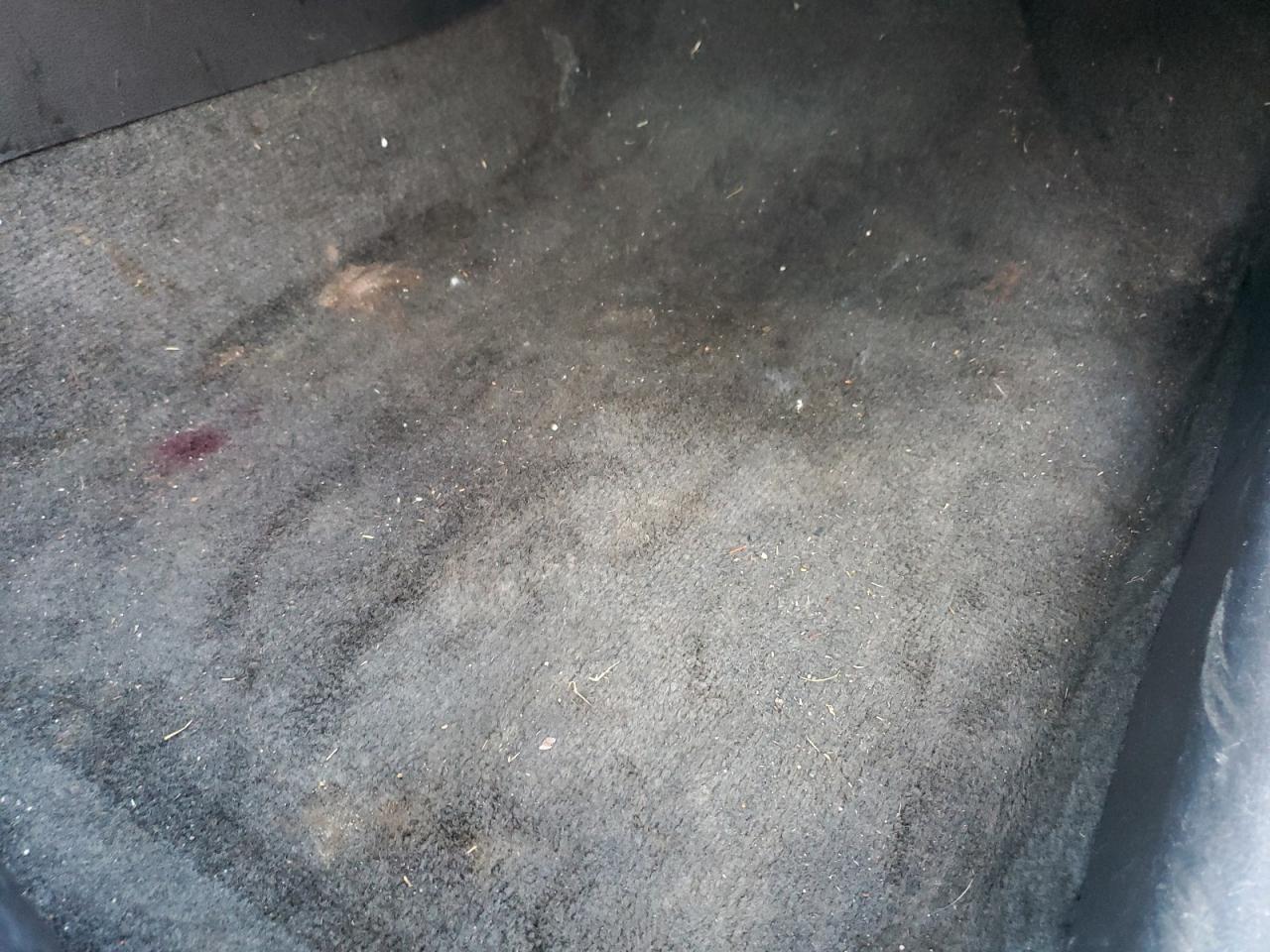 2008 Nissan Altima 2.5 White vin: 1N4AL21E38N430255 Damage: Right Front Carpet, Stained, Permanent