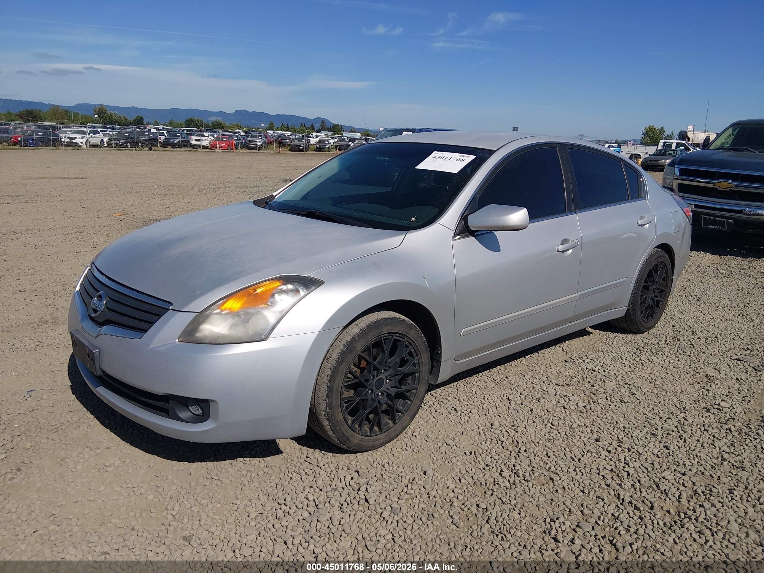 2008 Nissan Altima 2.5 S Серебряный vin: 1N4AL21E38N436721