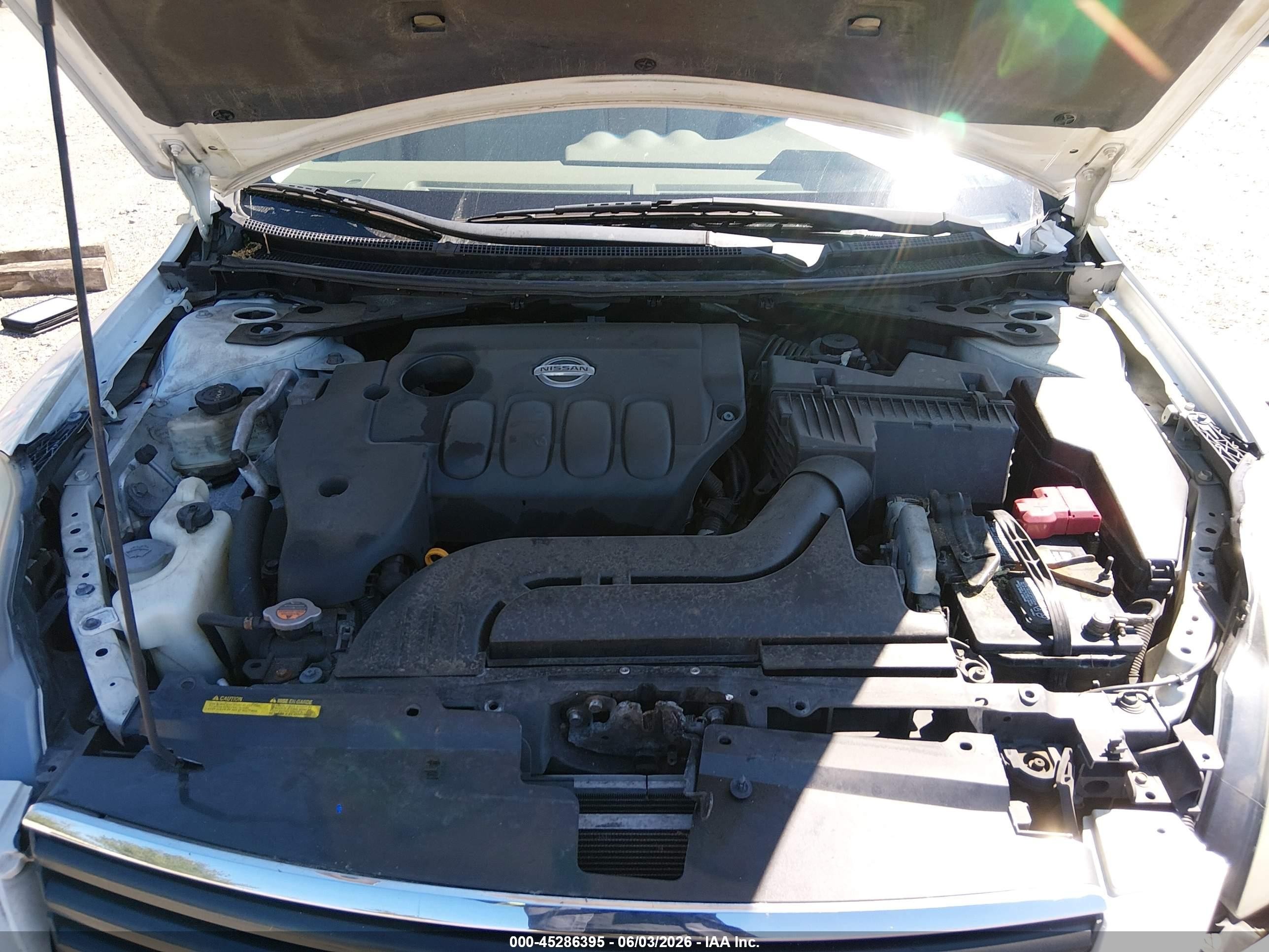 2009 Nissan Altima 2.5 S Белый vin: 1N4AL21E39N521673