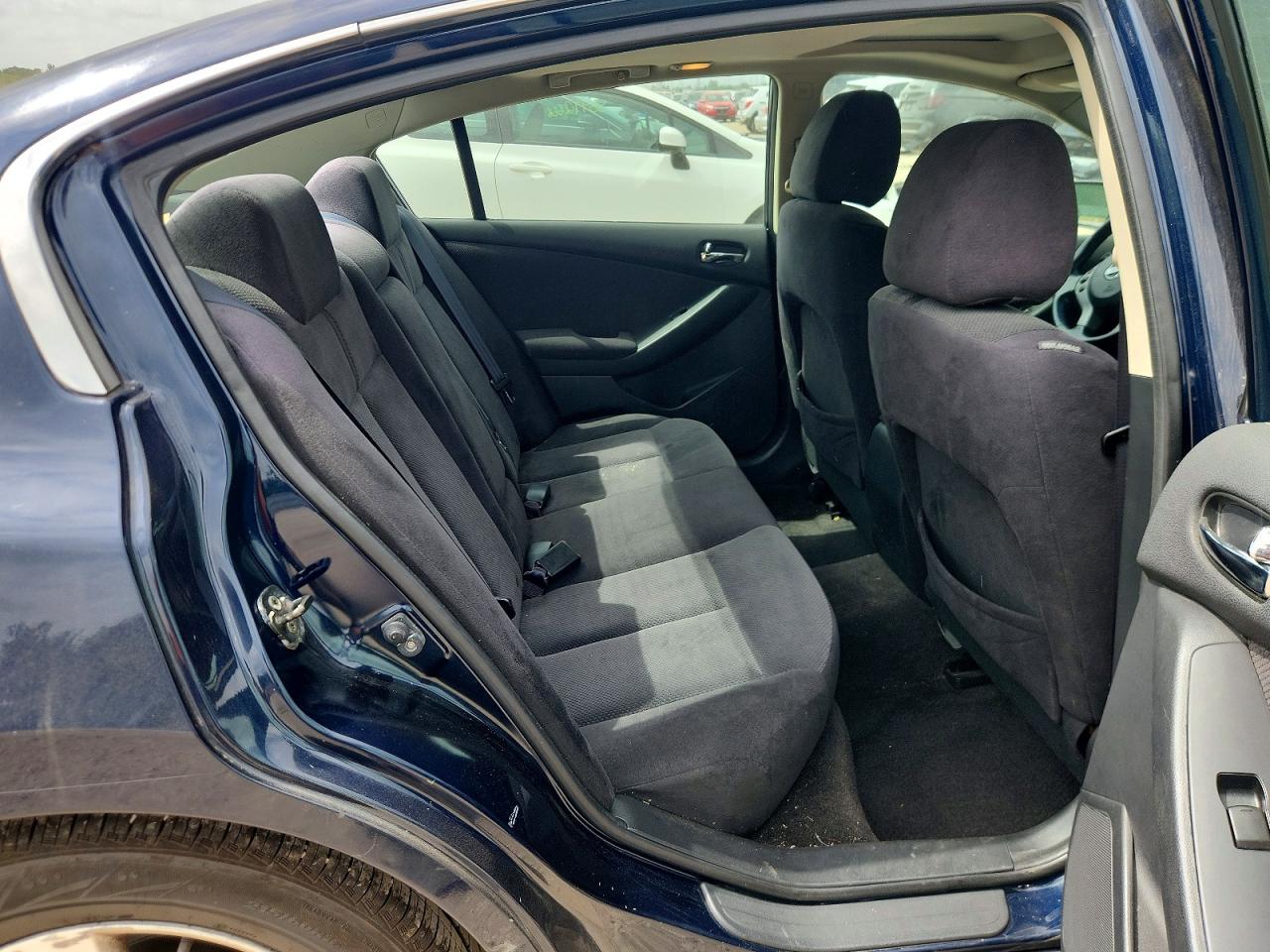 2007 Nissan Altima 2.5 Blue vin: 1N4AL21E47C134090