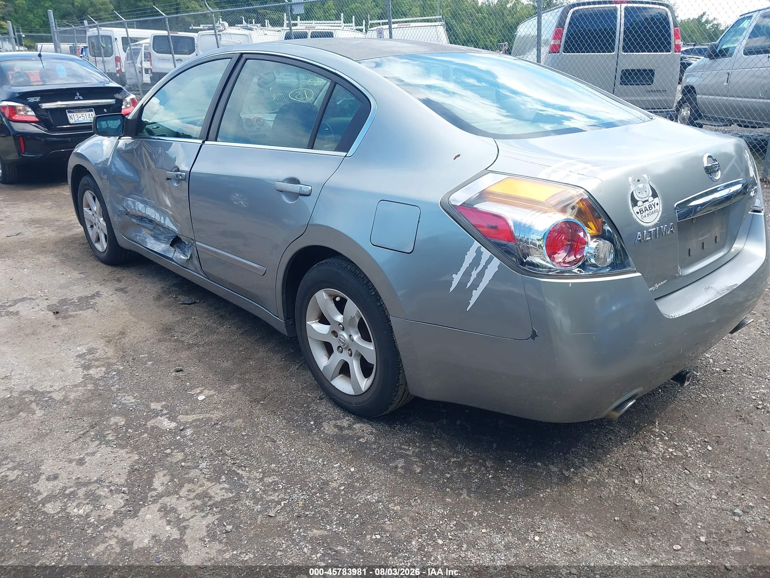 2007 Nissan Altima 2.5 S Серебряный vin: 1N4AL21E47C214313