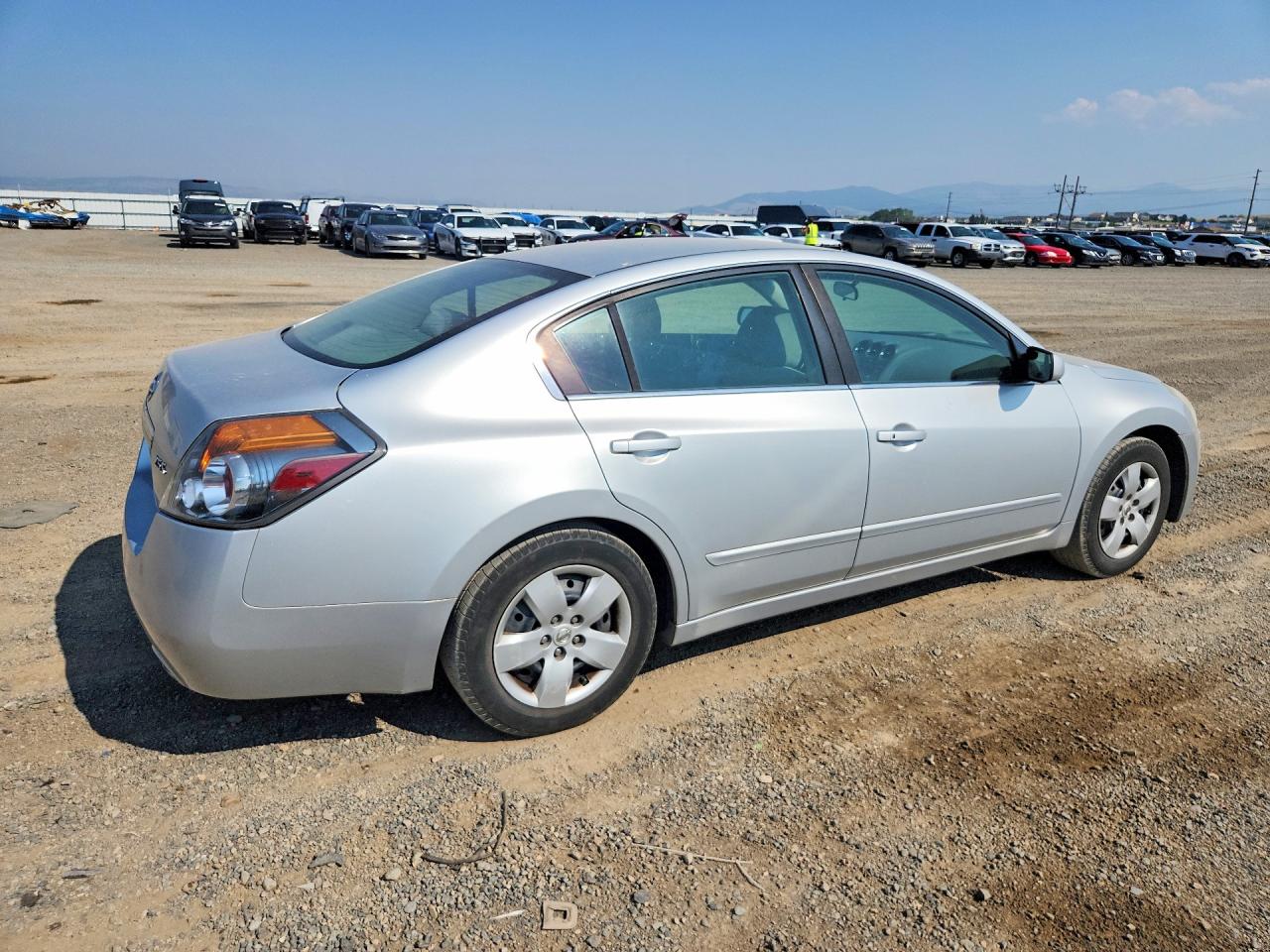 2007 Nissan Altima 2.5 Silver vin: 1N4AL21E47C223822