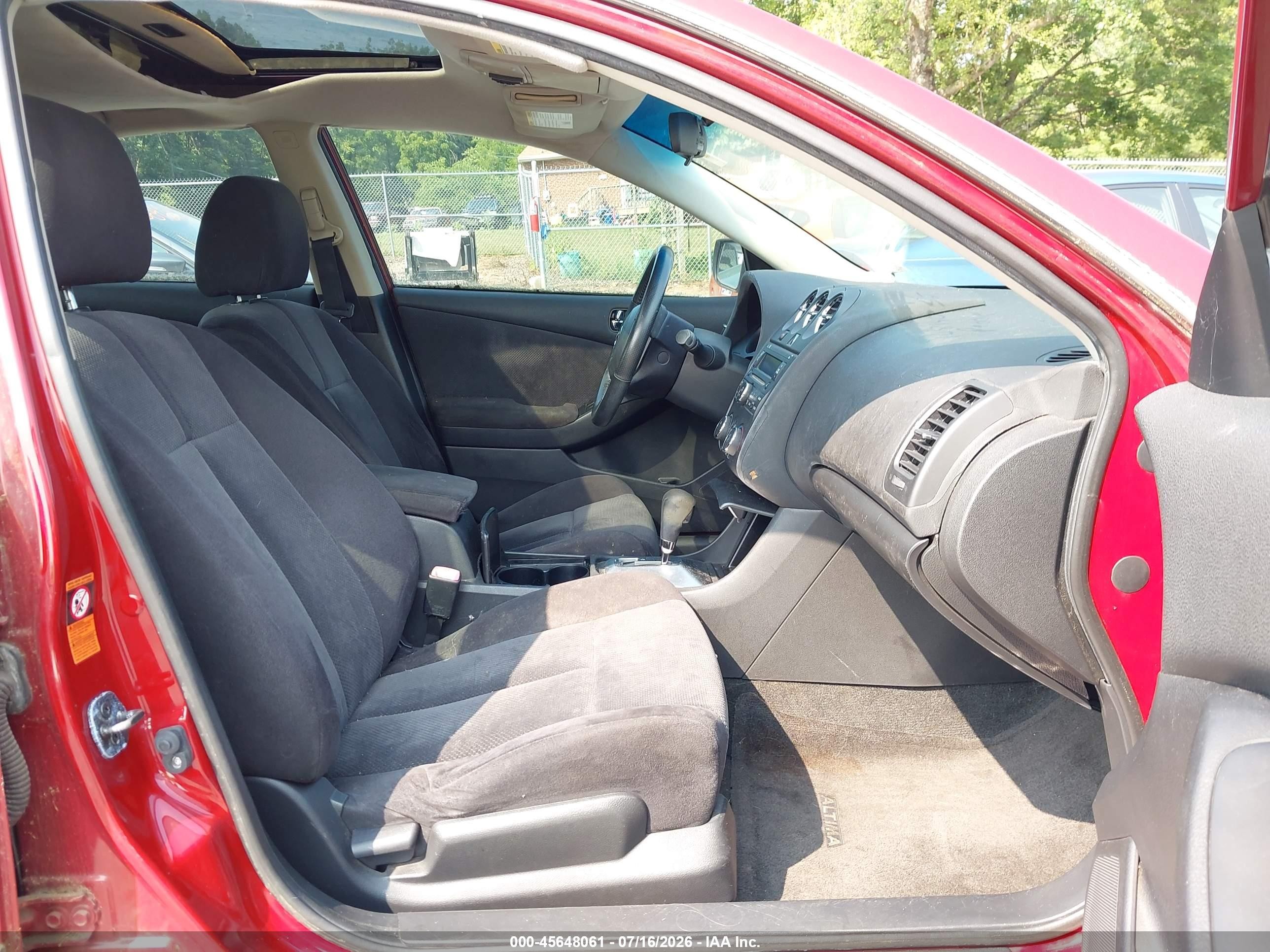2007 Nissan Altima 2.5 S Red vin: 1N4AL21E47N485358