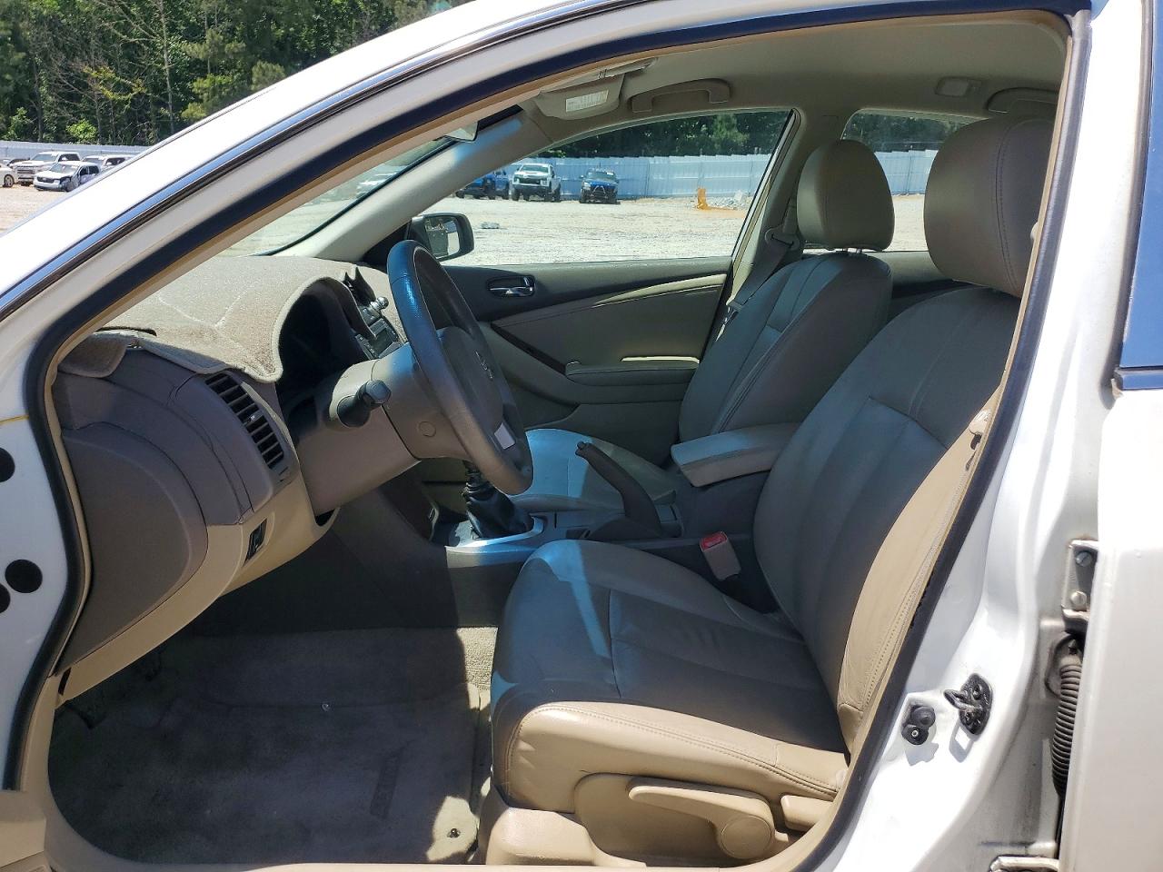 2008 Nissan Altima 2.5 White vin: 1N4AL21E48N467878