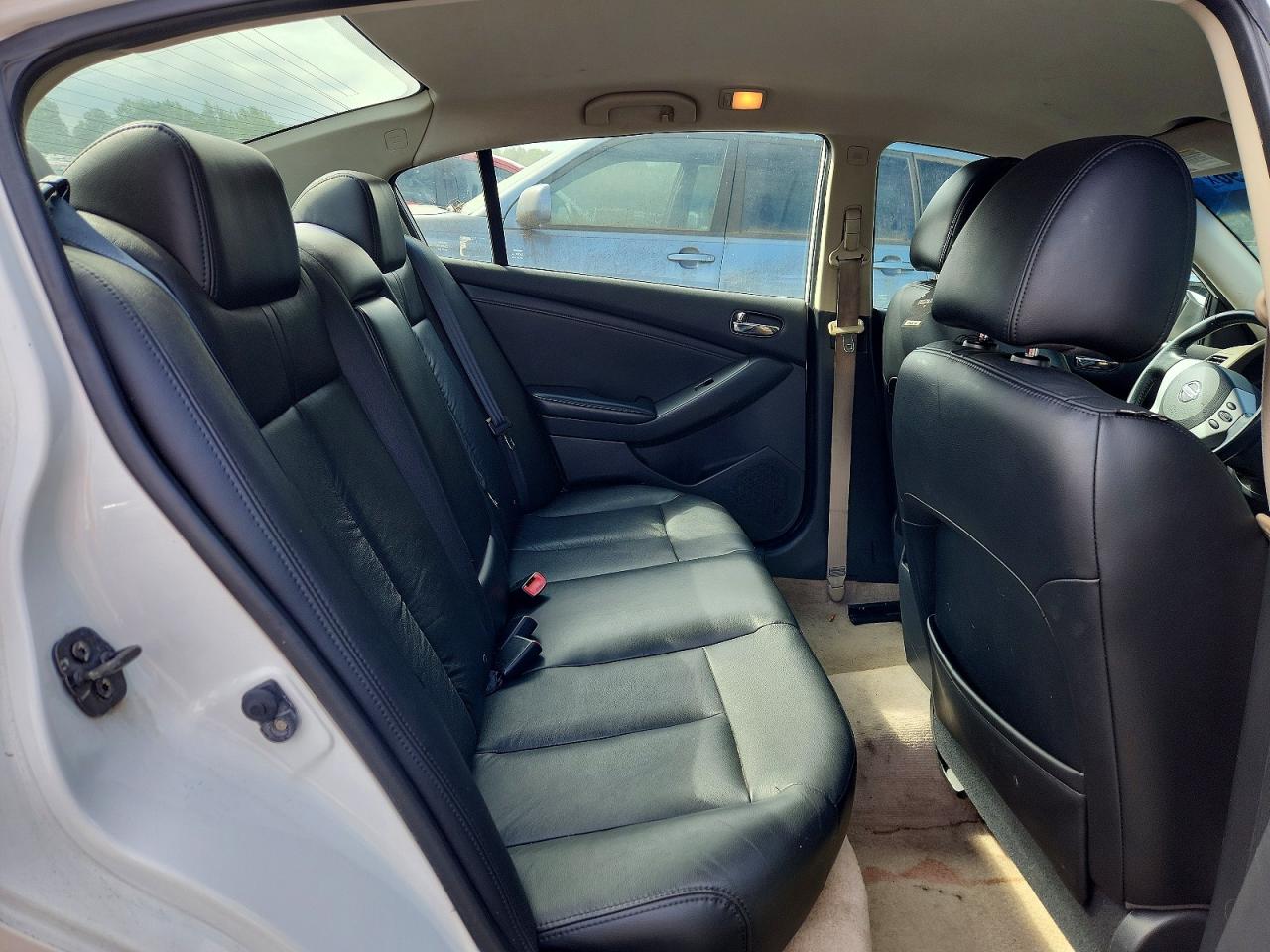 2008 Nissan Altima 2.5 White vin: 1N4AL21E48N527030