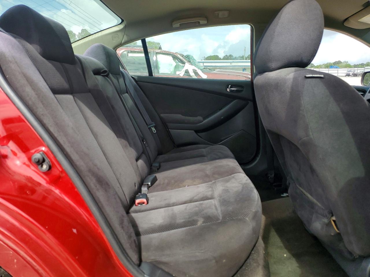 2009 Nissan Altima 2.5 Red vin: 1N4AL21E49C168792