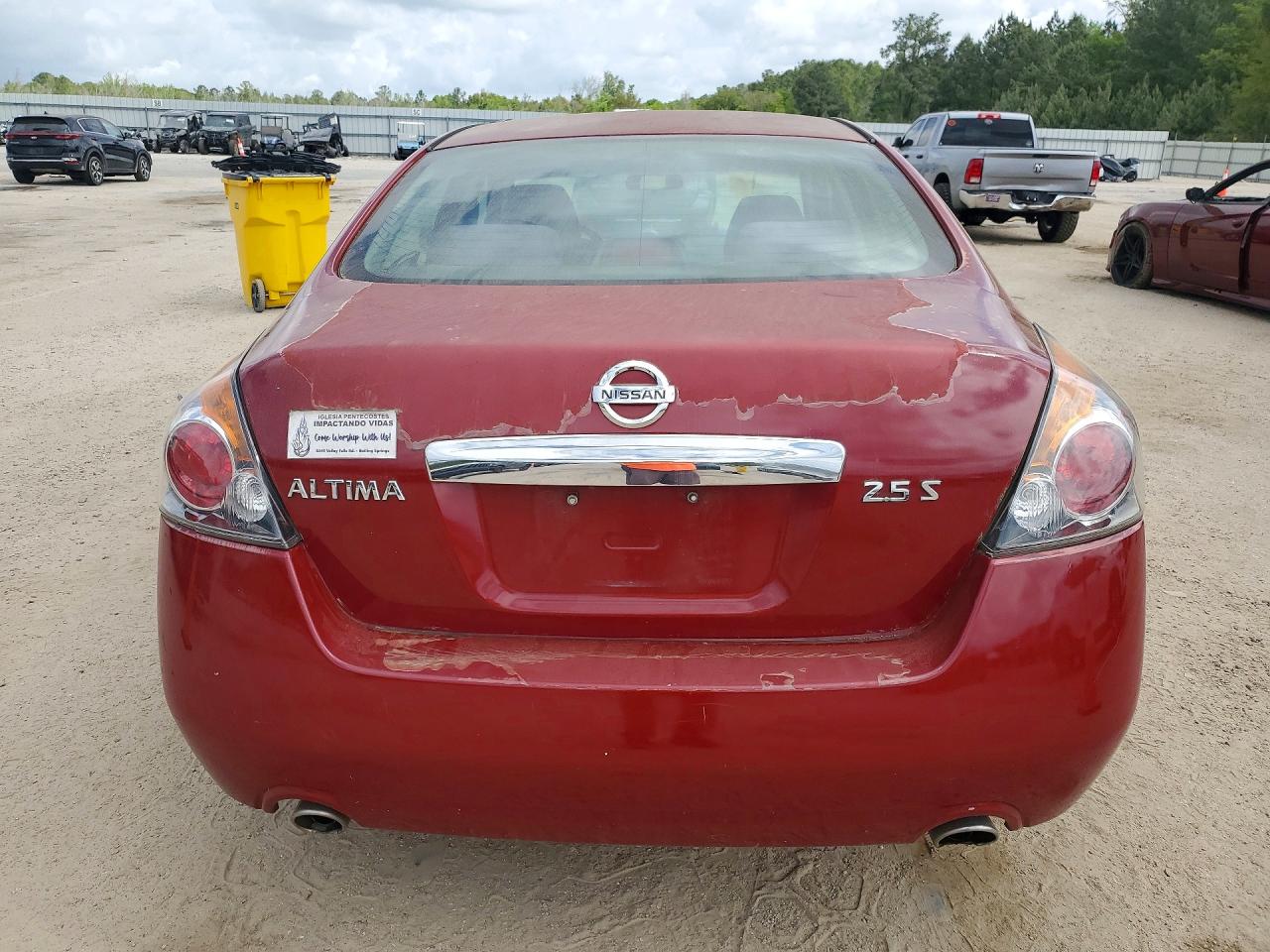 2009 Nissan Altima 2.5 Red vin: 1N4AL21E49C168792