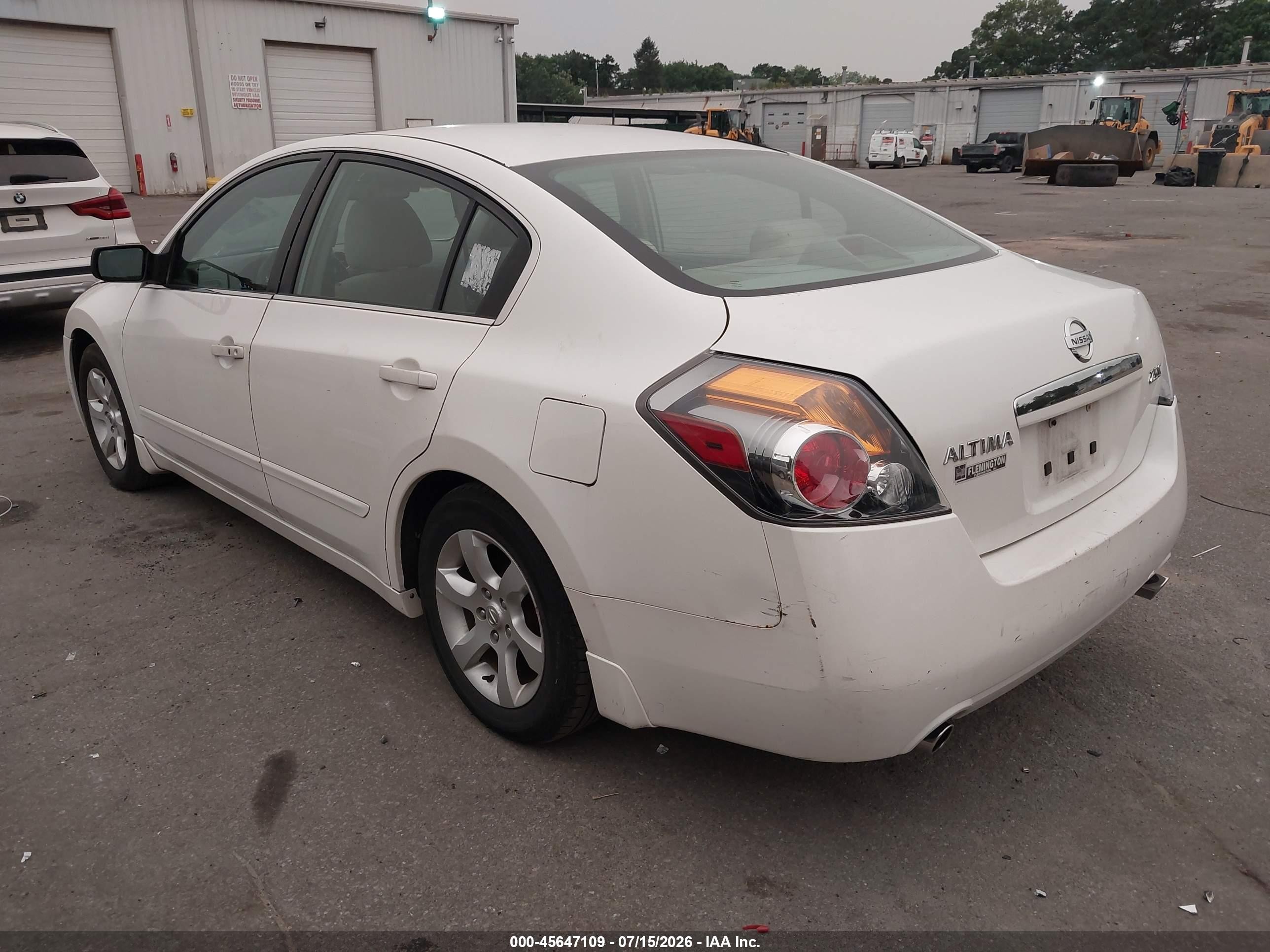 2009 Nissan Altima 2.5 S White vin: 1N4AL21E49N459619