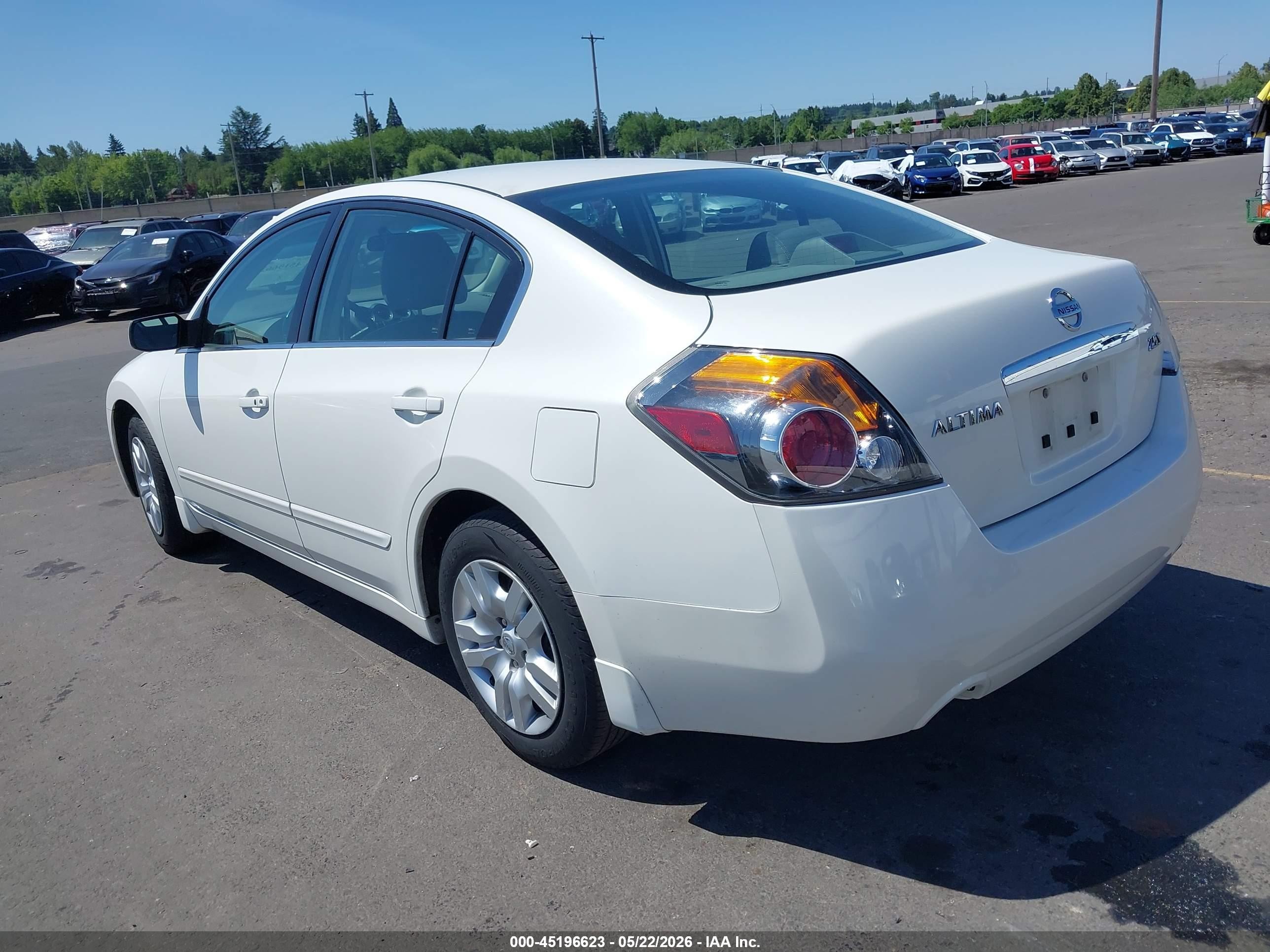 2009 Nissan Altima 2.5 S White vin: 1N4AL21E49N539759