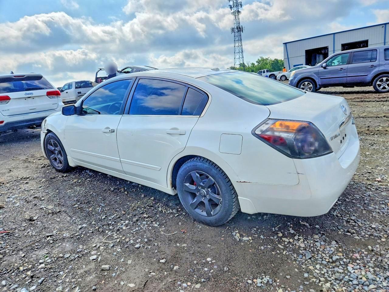 2009 Nissan Altima 2.5 White vin: 1N4AL21E49N541091