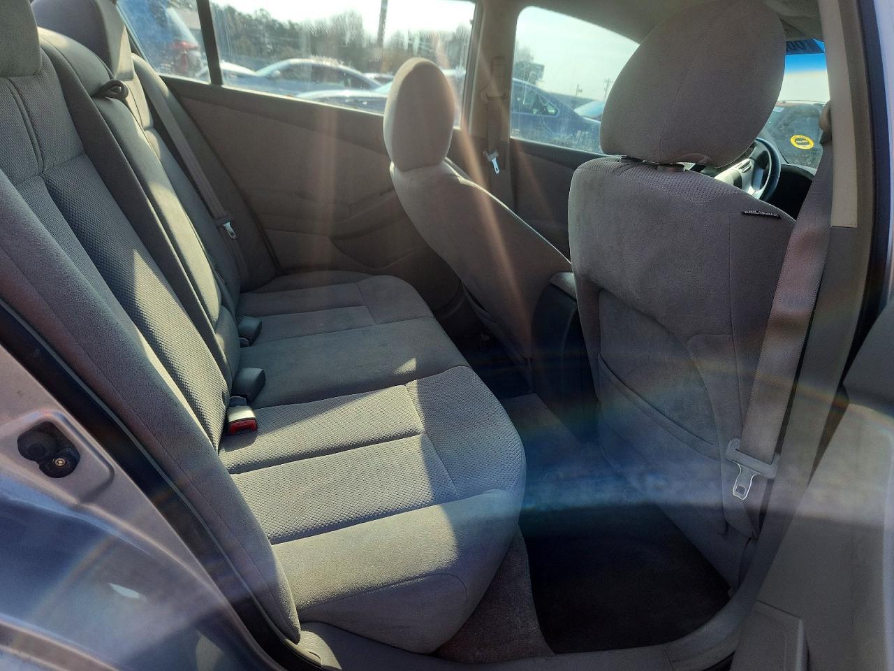 2009 Nissan Altima 2.5 Silver vin: 1N4AL21E49N544007