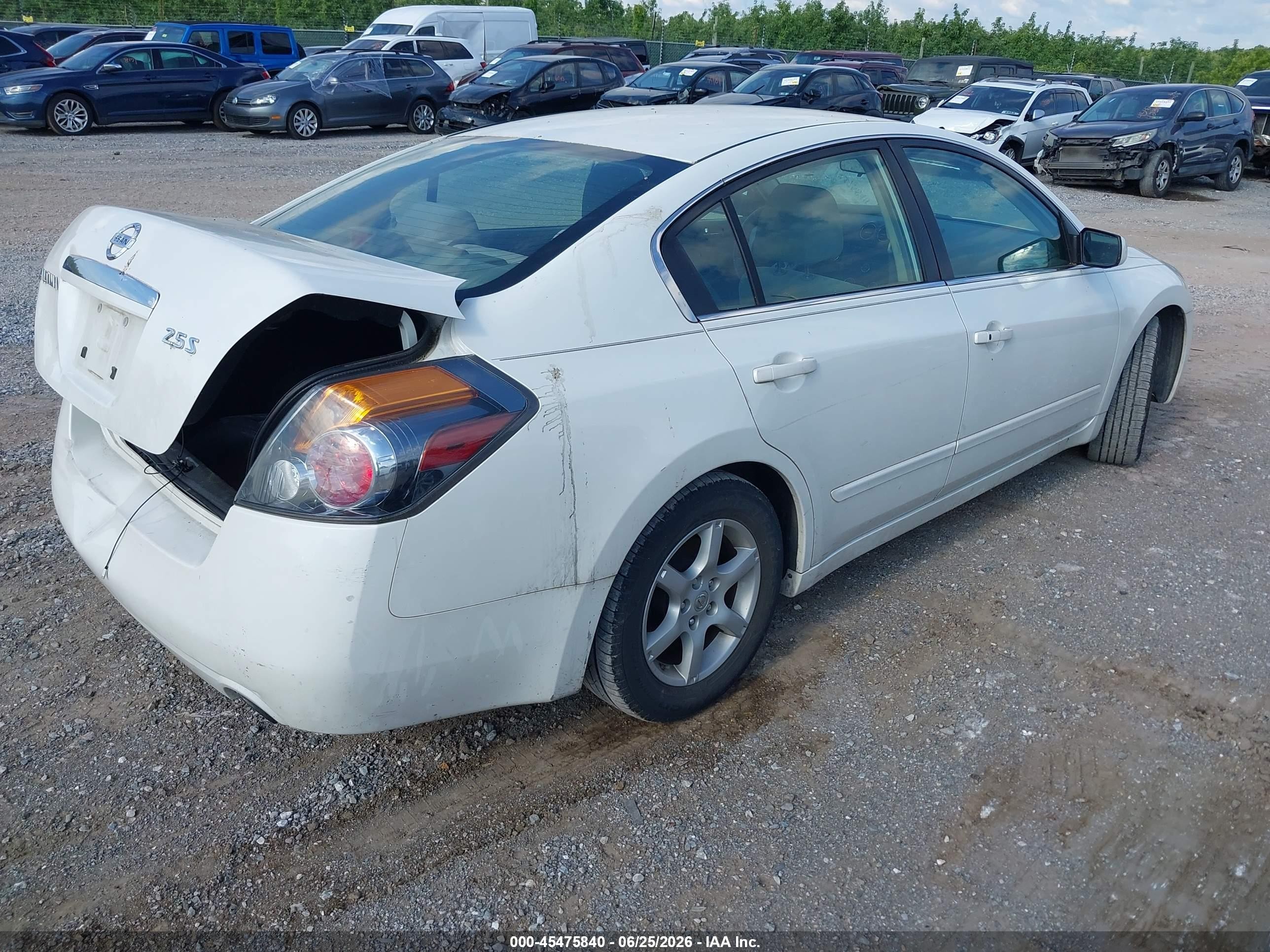 2007 Nissan Altima 2.5 S White vin: 1N4AL21E57C205524