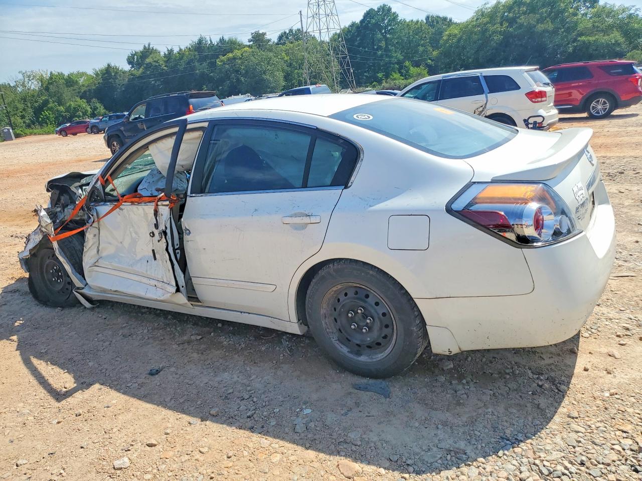 2007 Nissan Altima 2.5 White vin: 1N4AL21E57N423922