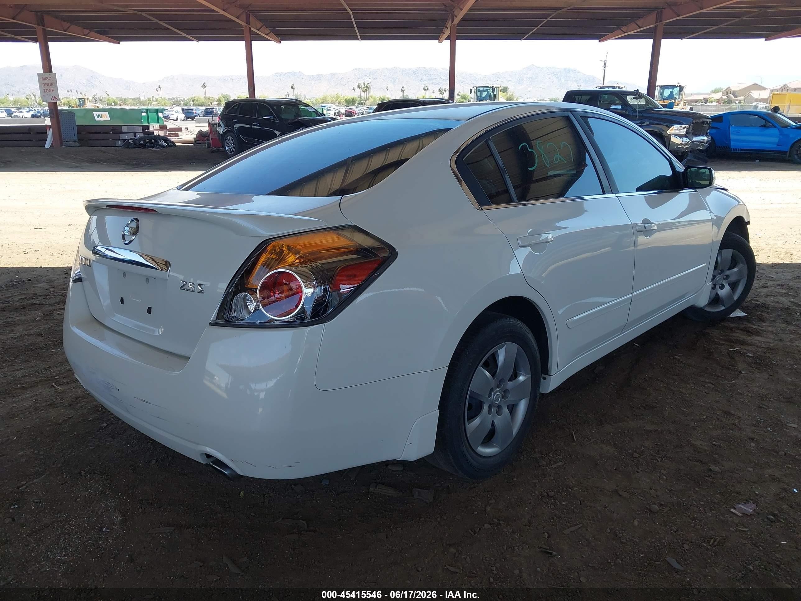 2007 Nissan Altima 2.5 S White vin: 1N4AL21E57N495252