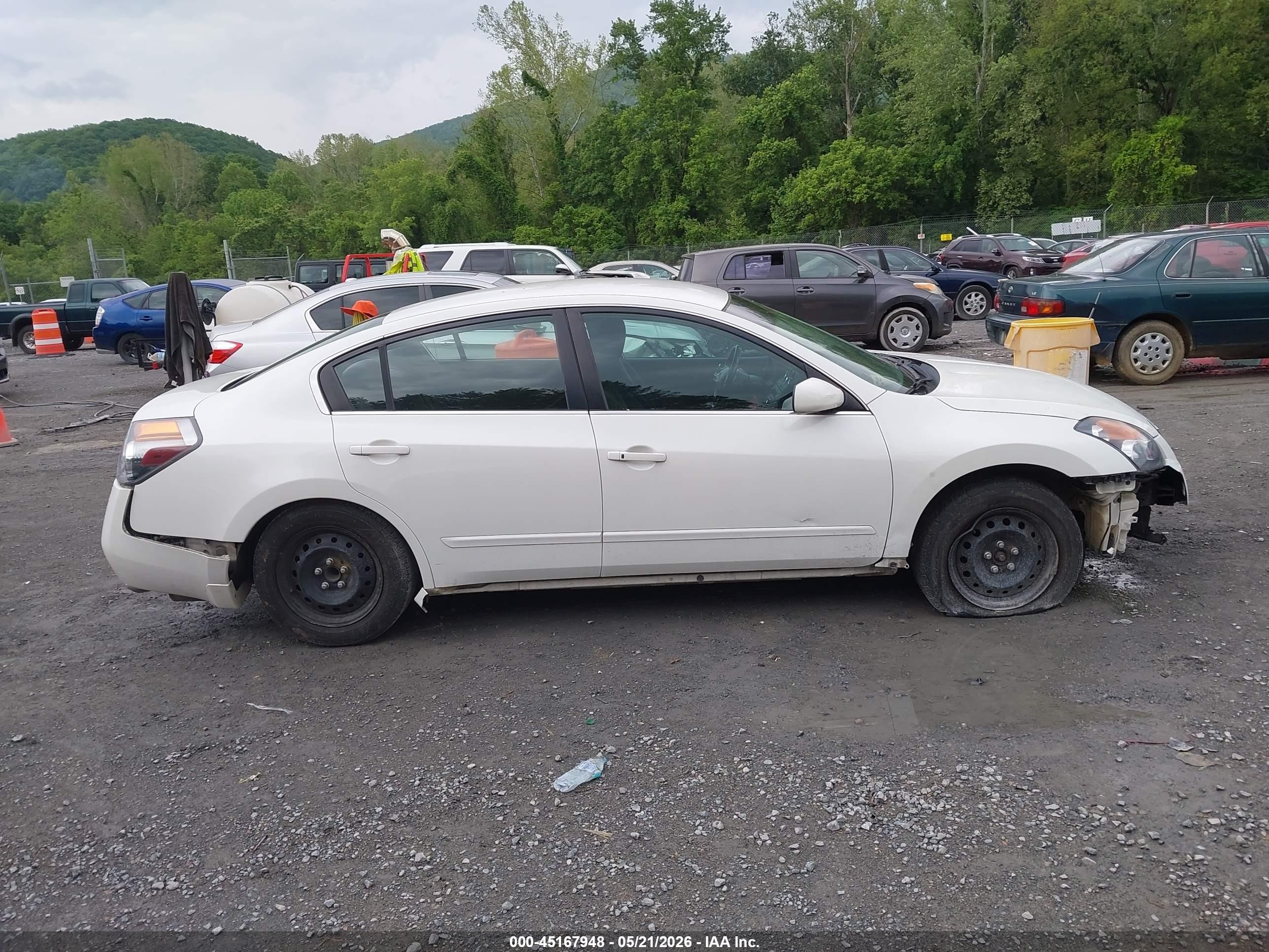 2008 Nissan Altima 2.5 S White vin: 1N4AL21E58C160909