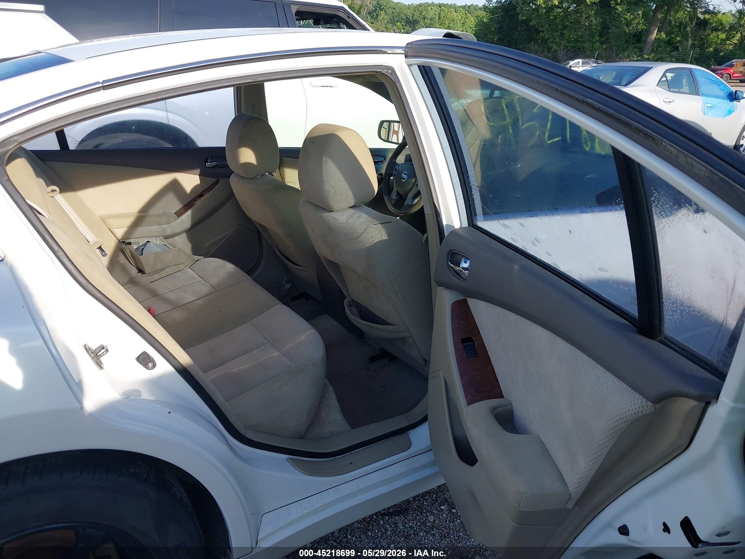 2008 Nissan Altima 2.5 S White vin: 1N4AL21E58C207419