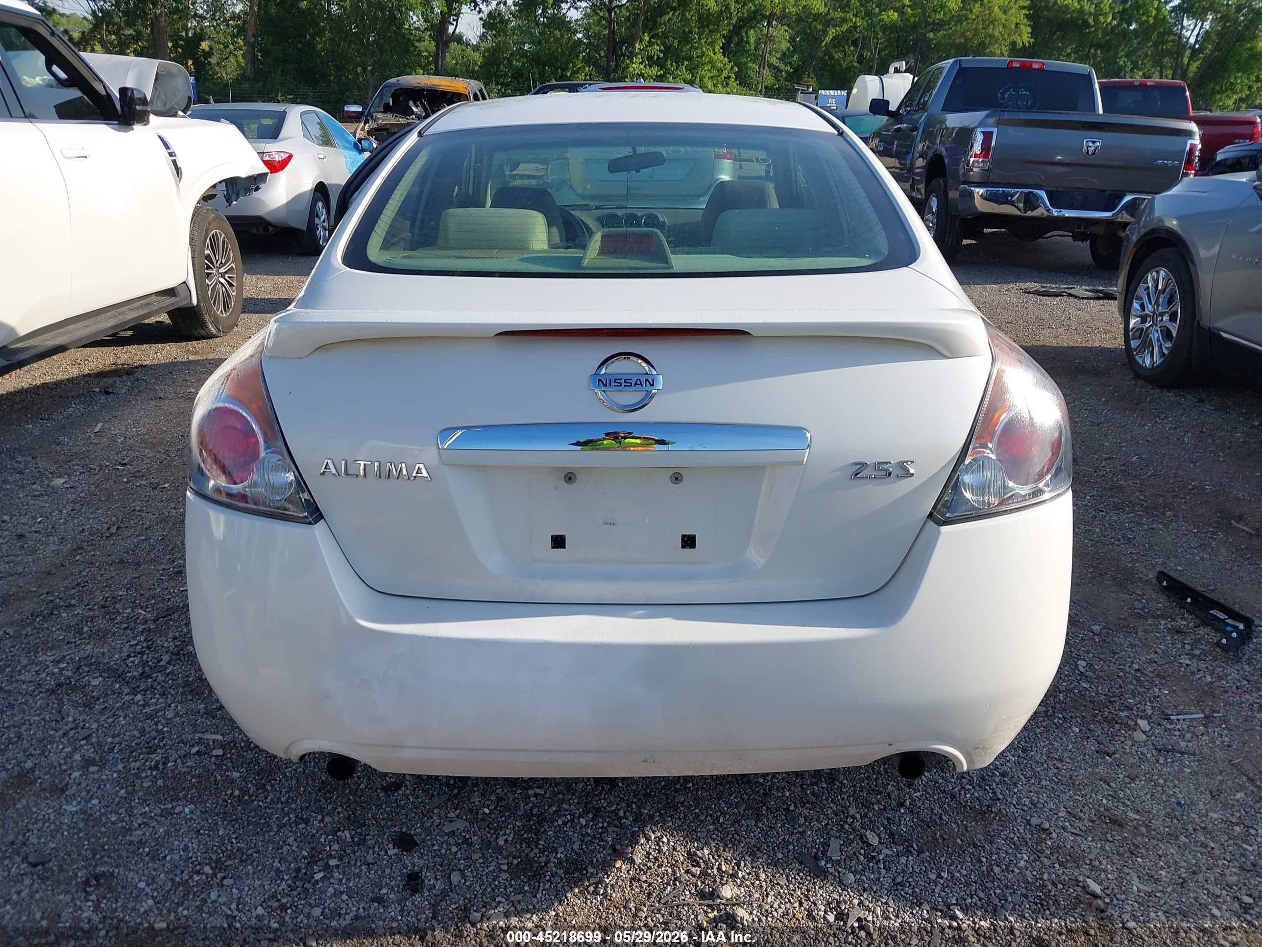 2008 Nissan Altima 2.5 S White vin: 1N4AL21E58C207419