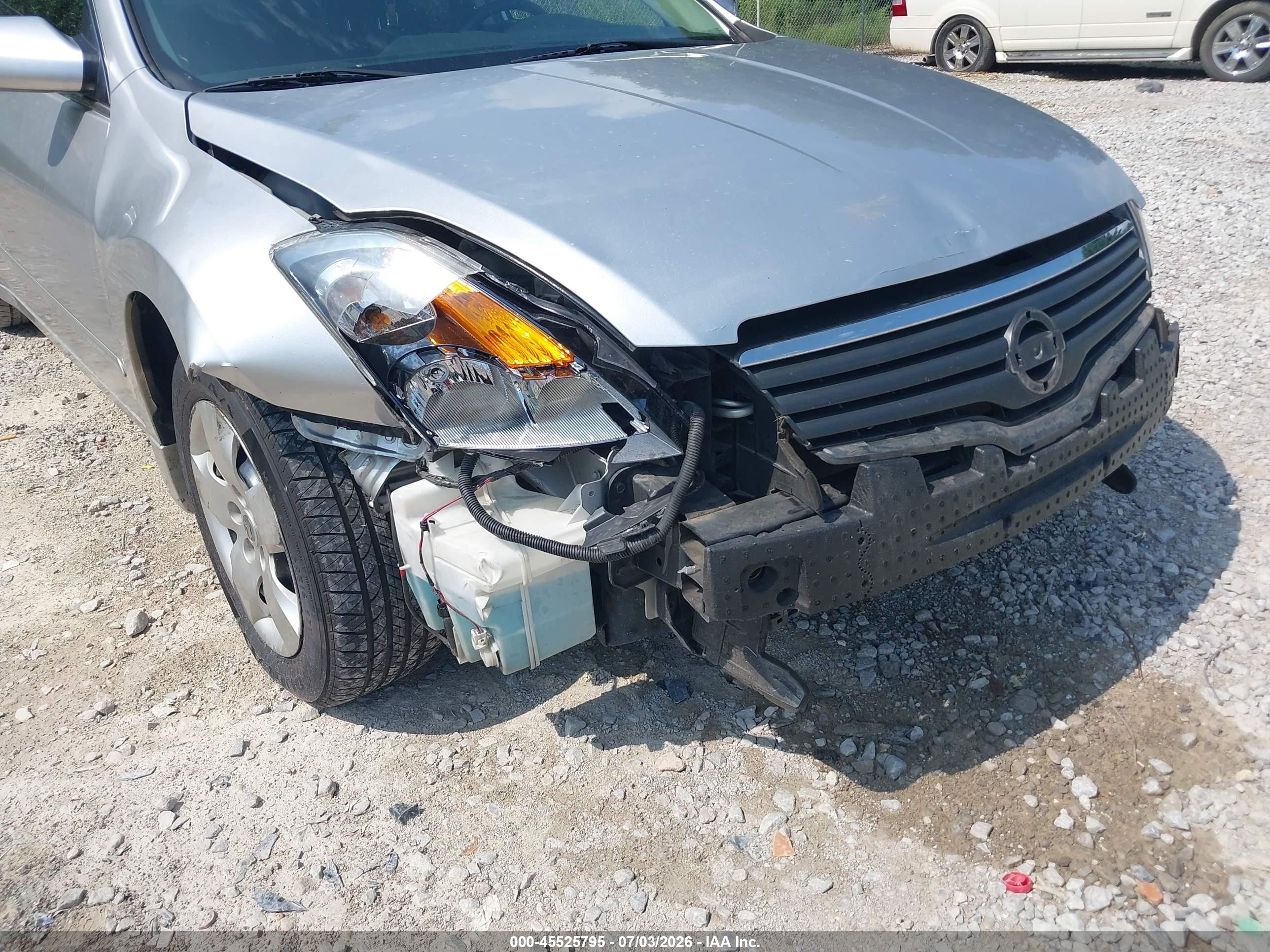2008 Nissan Altima 2.5 S Silver vin: 1N4AL21E58C284193