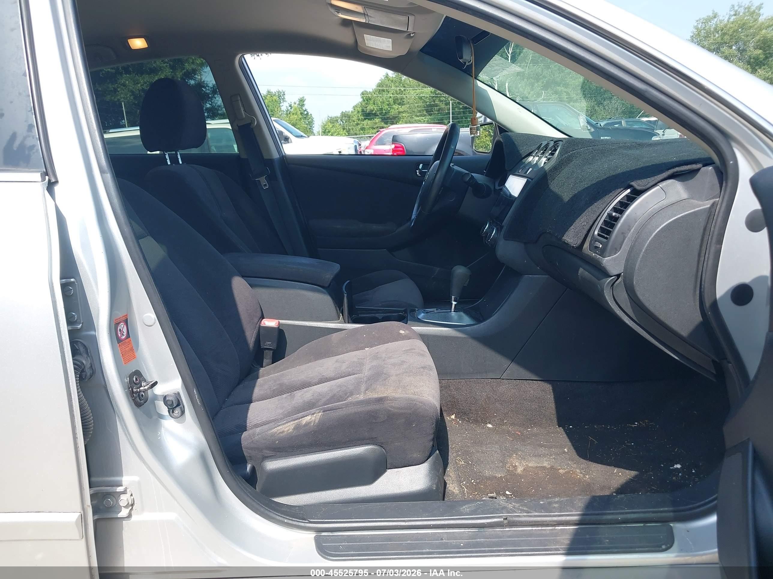 2008 Nissan Altima 2.5 S Silver vin: 1N4AL21E58C284193