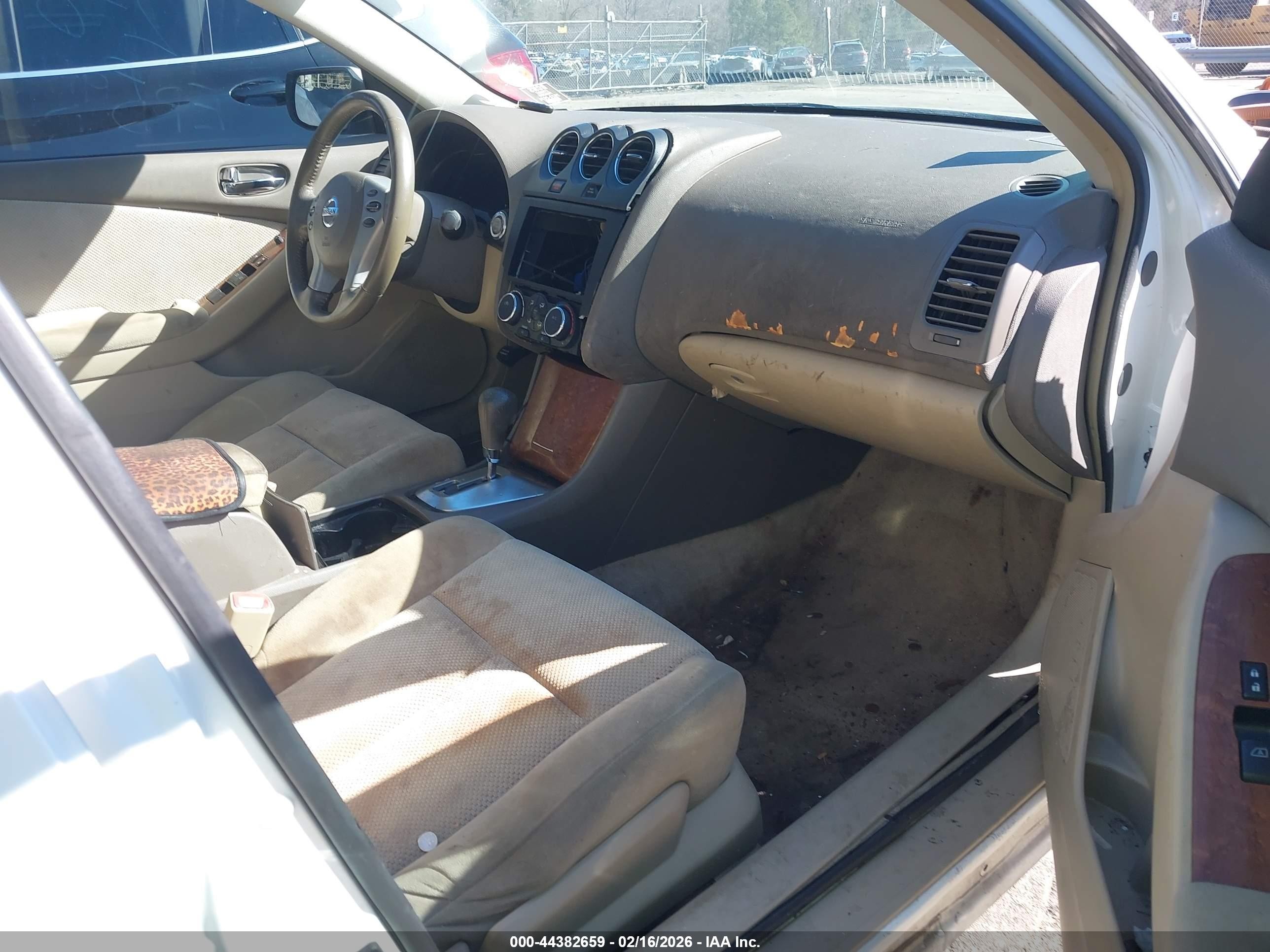 2008 Nissan Altima 2.5 S White vin: 1N4AL21E58C289734