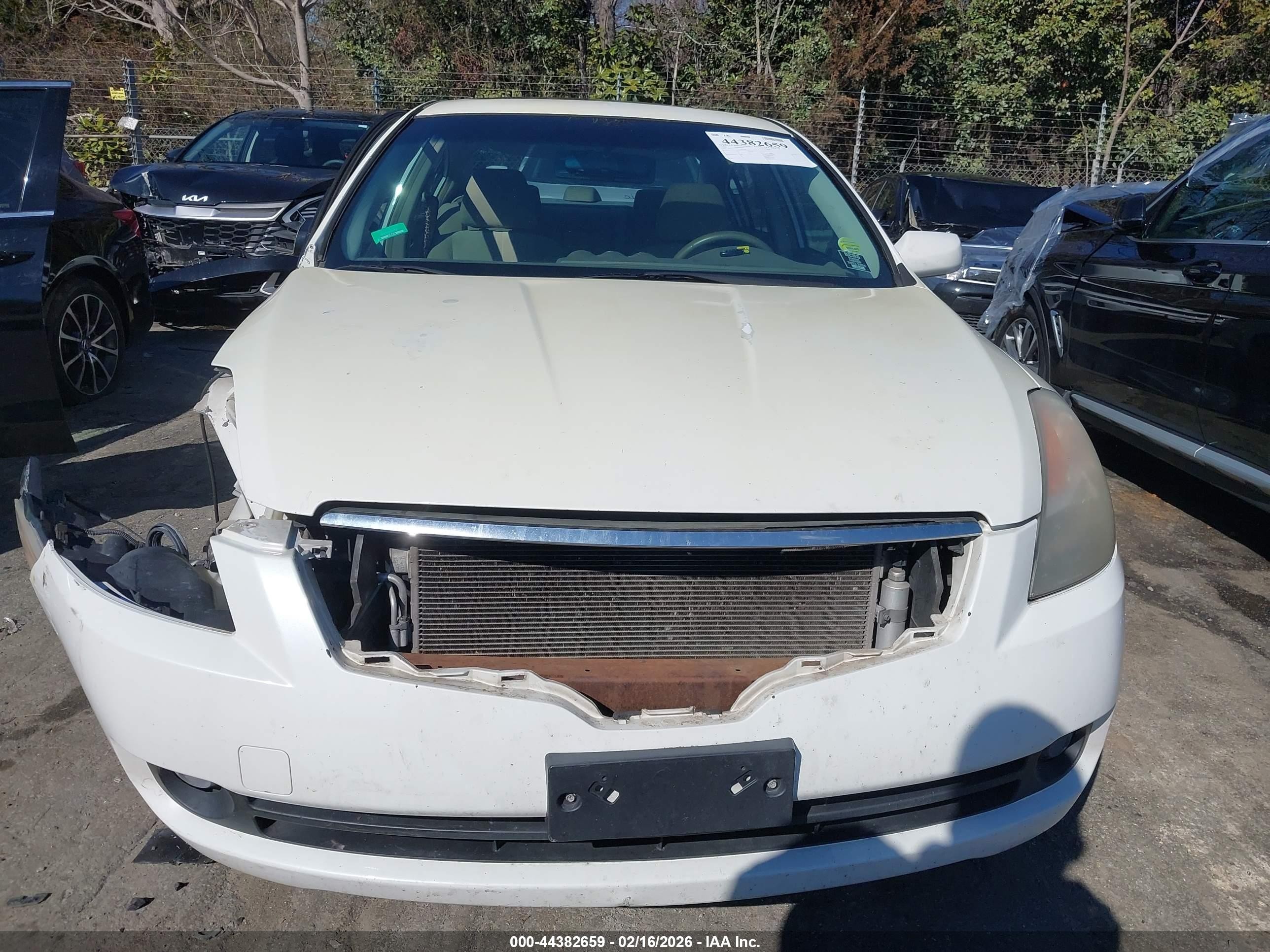 2008 Nissan Altima 2.5 S White vin: 1N4AL21E58C289734