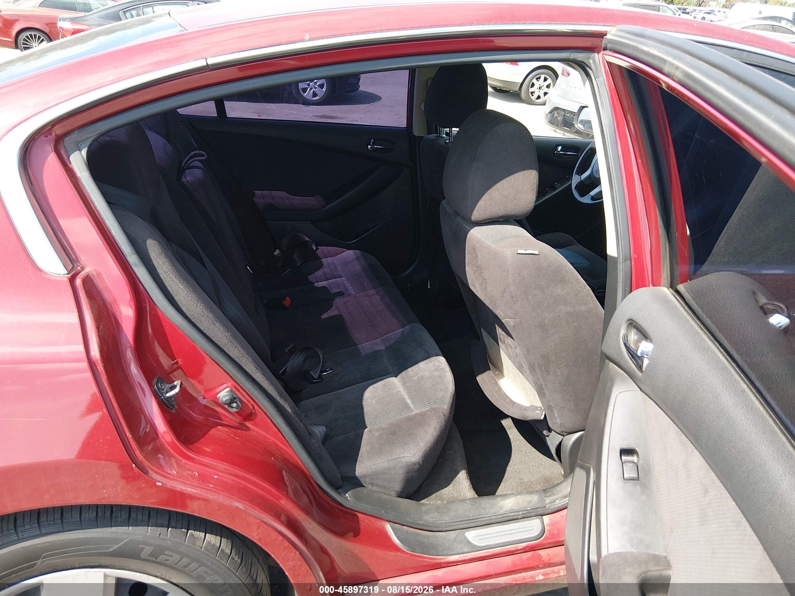 2008 Nissan Altima 2.5 S Red vin: 1N4AL21E58N454699