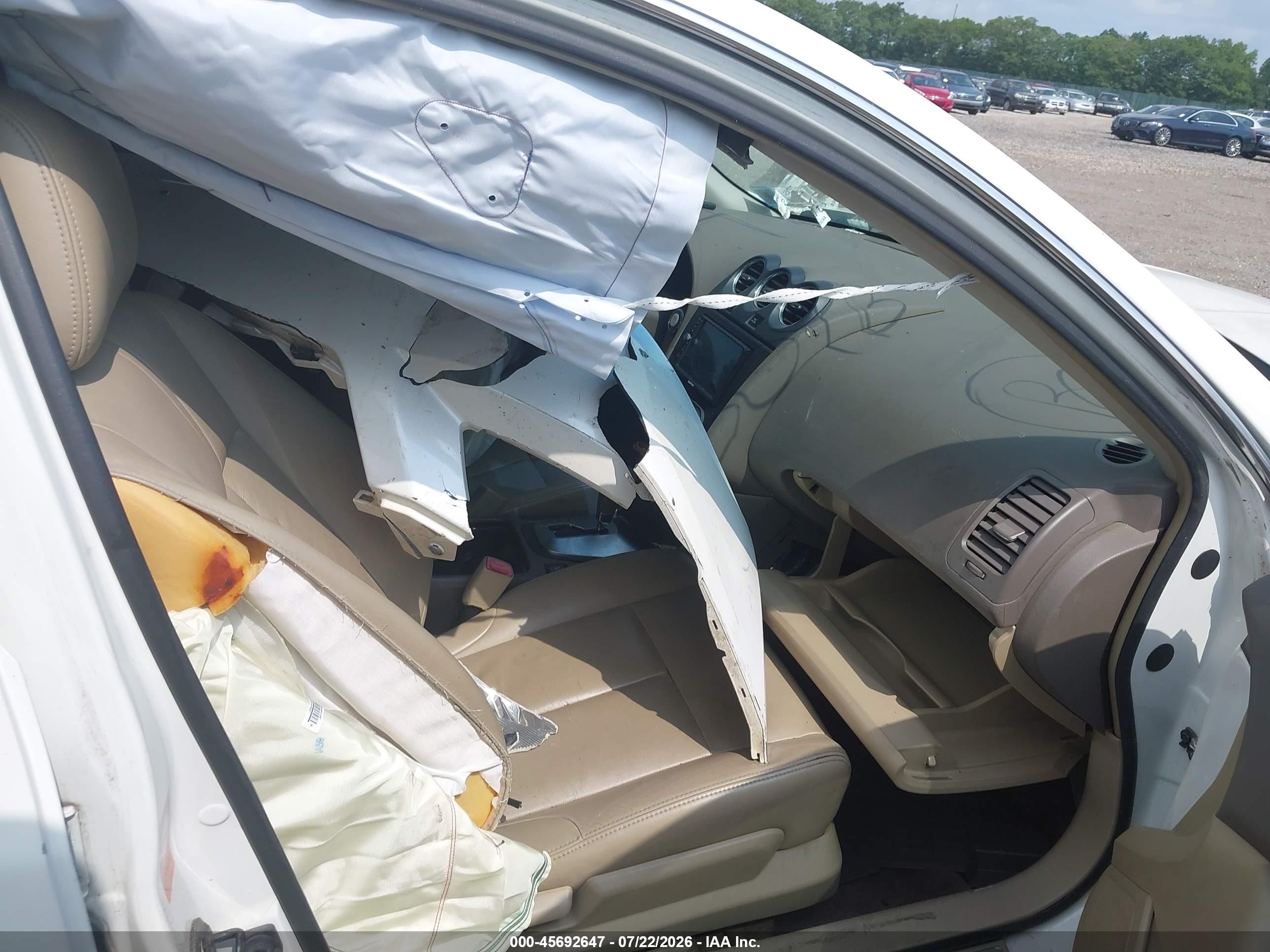 2008 Nissan Altima 2.5 S White vin: 1N4AL21E58N460521