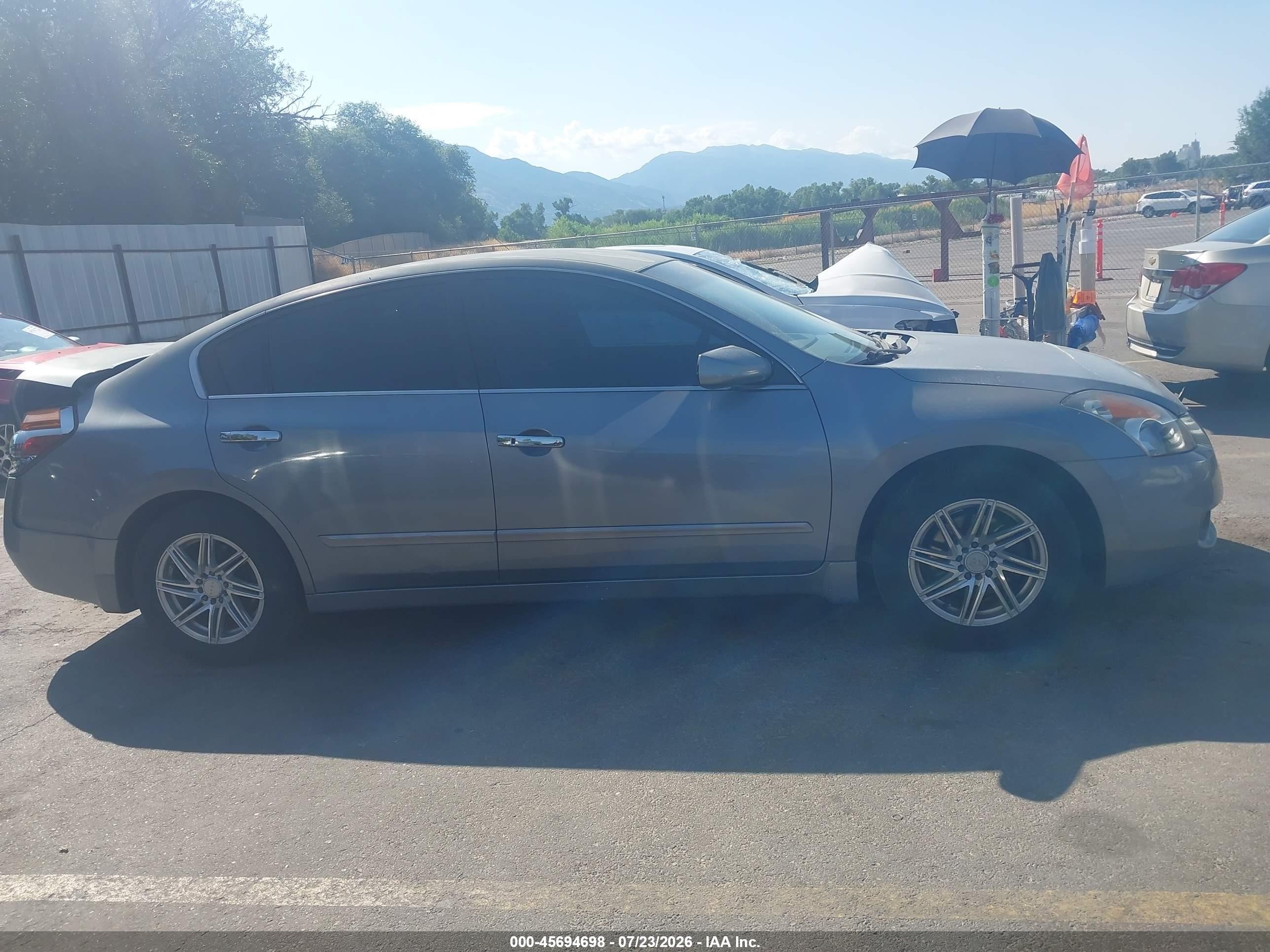 2008 Nissan Altima 2.5 S Gray vin: 1N4AL21E58N528249