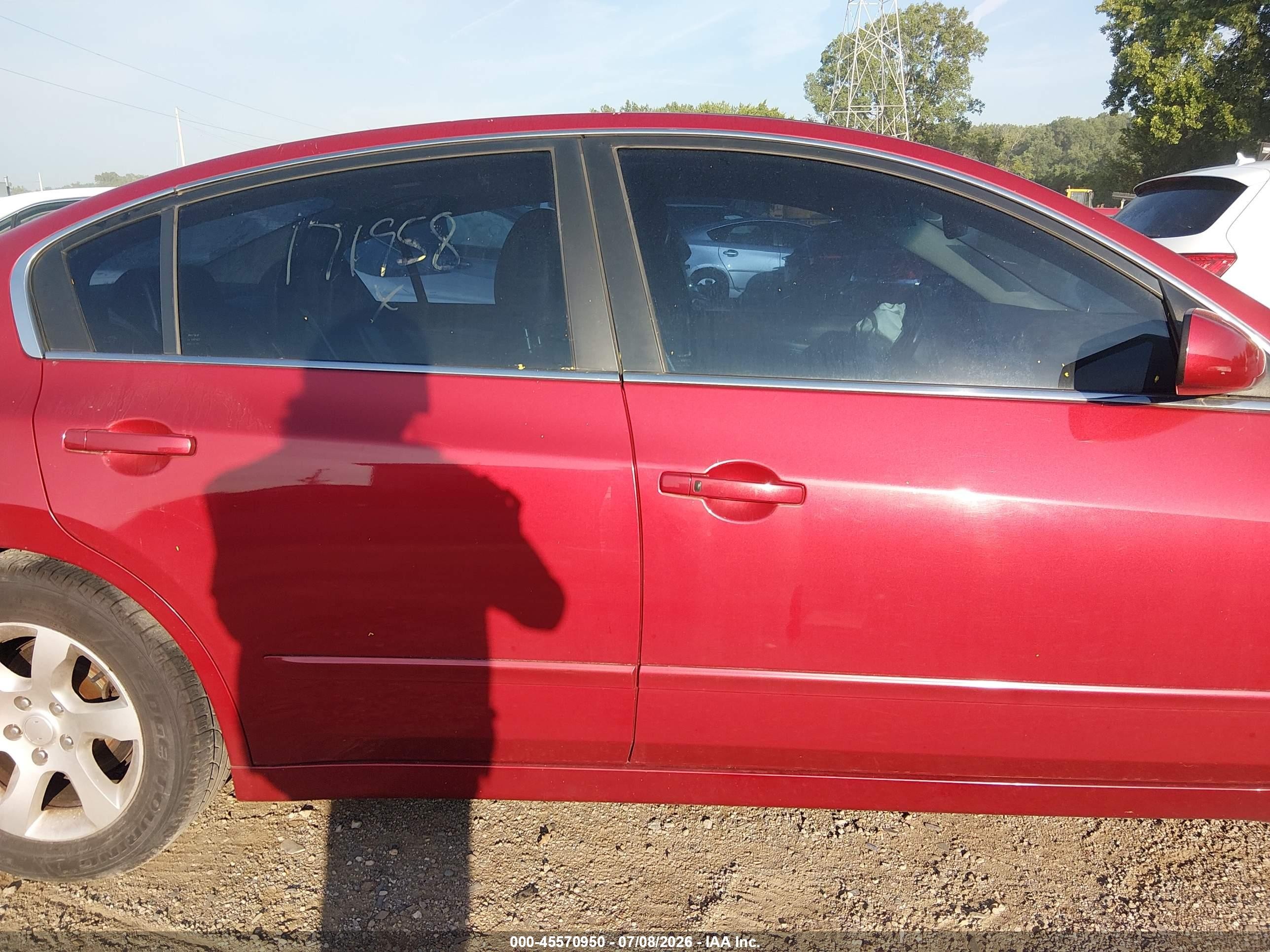 2009 Nissan Altima 2.5 S Red vin: 1N4AL21E59C171958