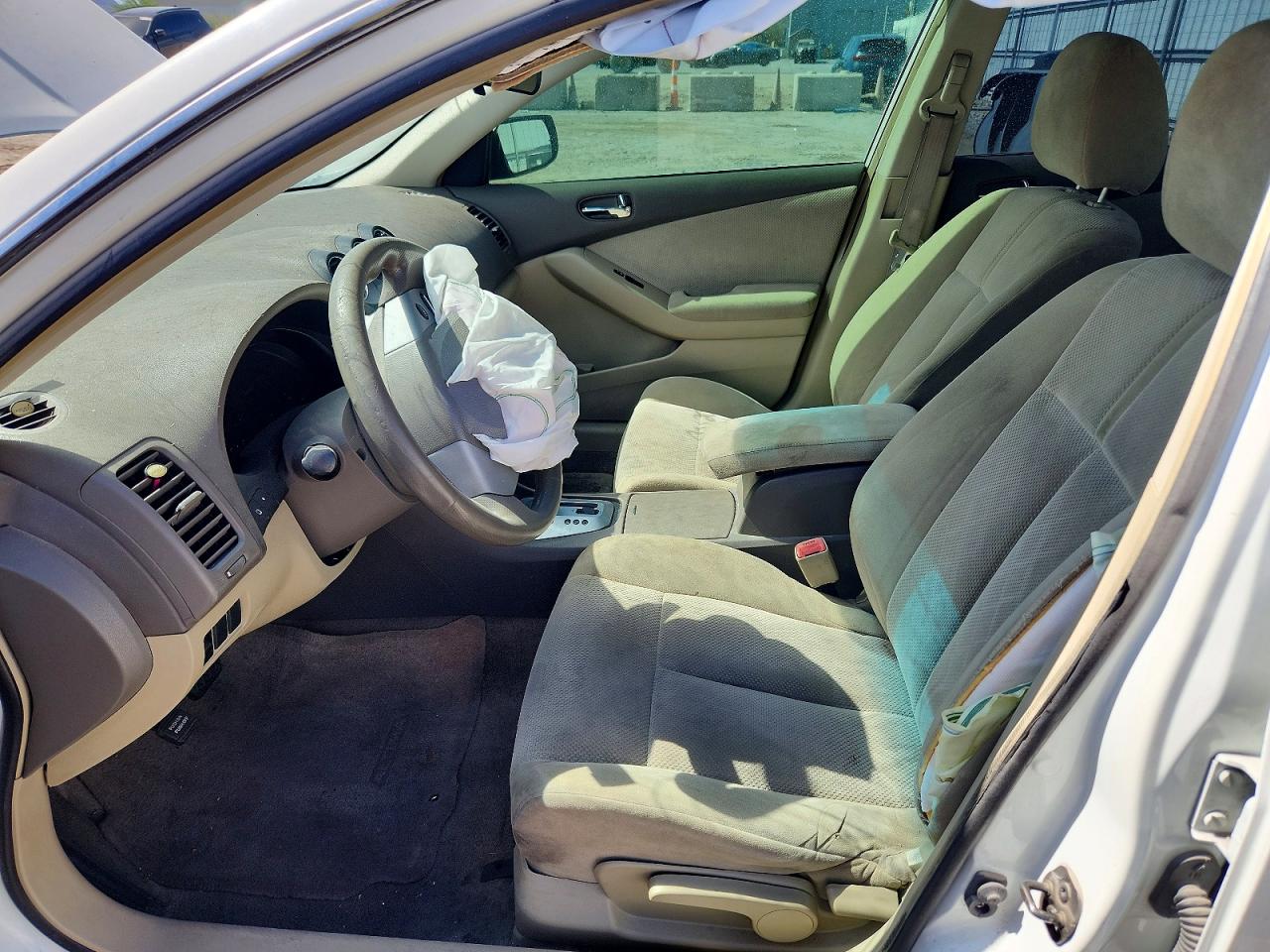 2009 Nissan Altima 2.5 White vin: 1N4AL21E59N402488