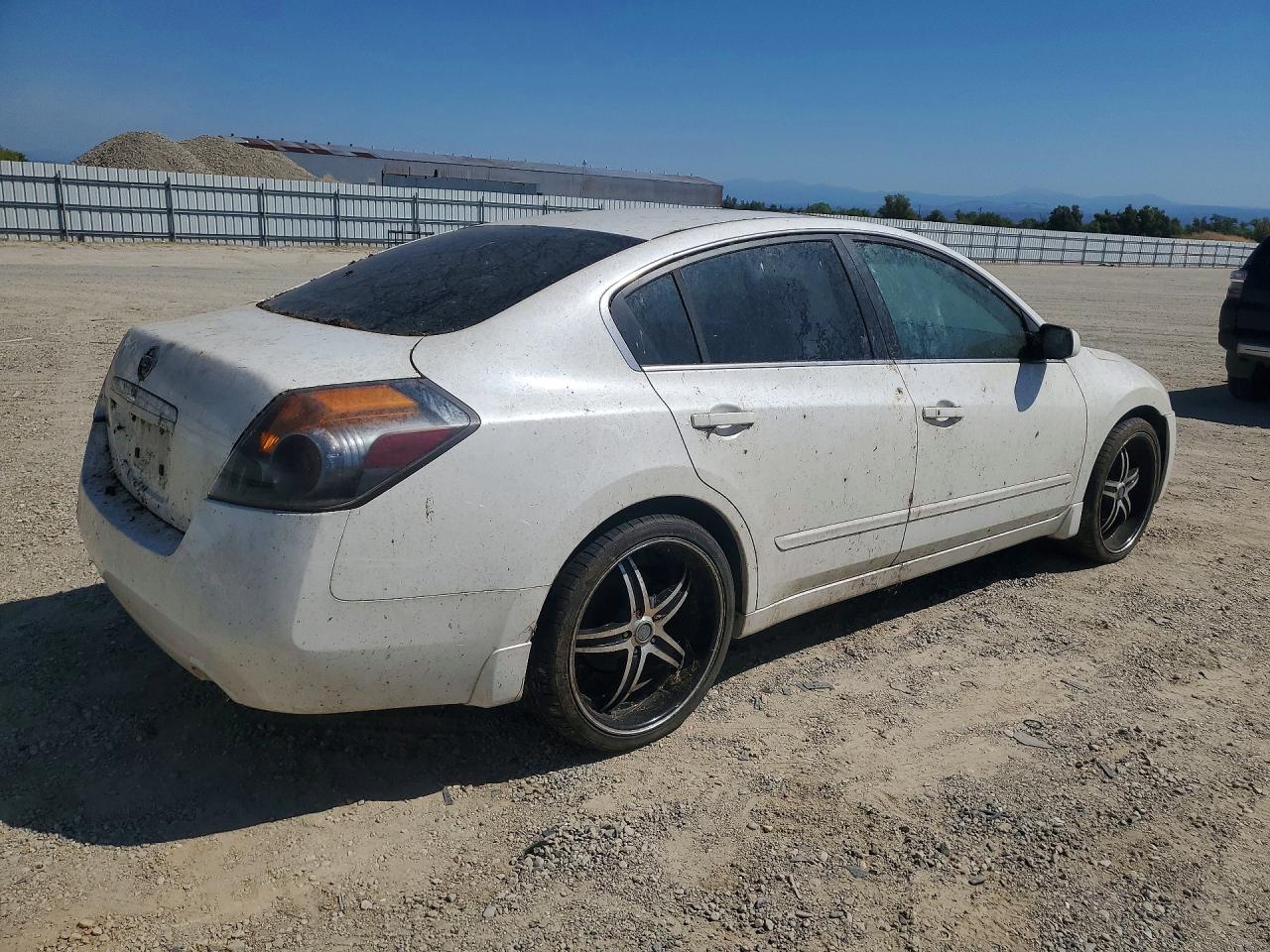 2009 Nissan Altima 2.5 Белый vin: 1N4AL21E59N441419