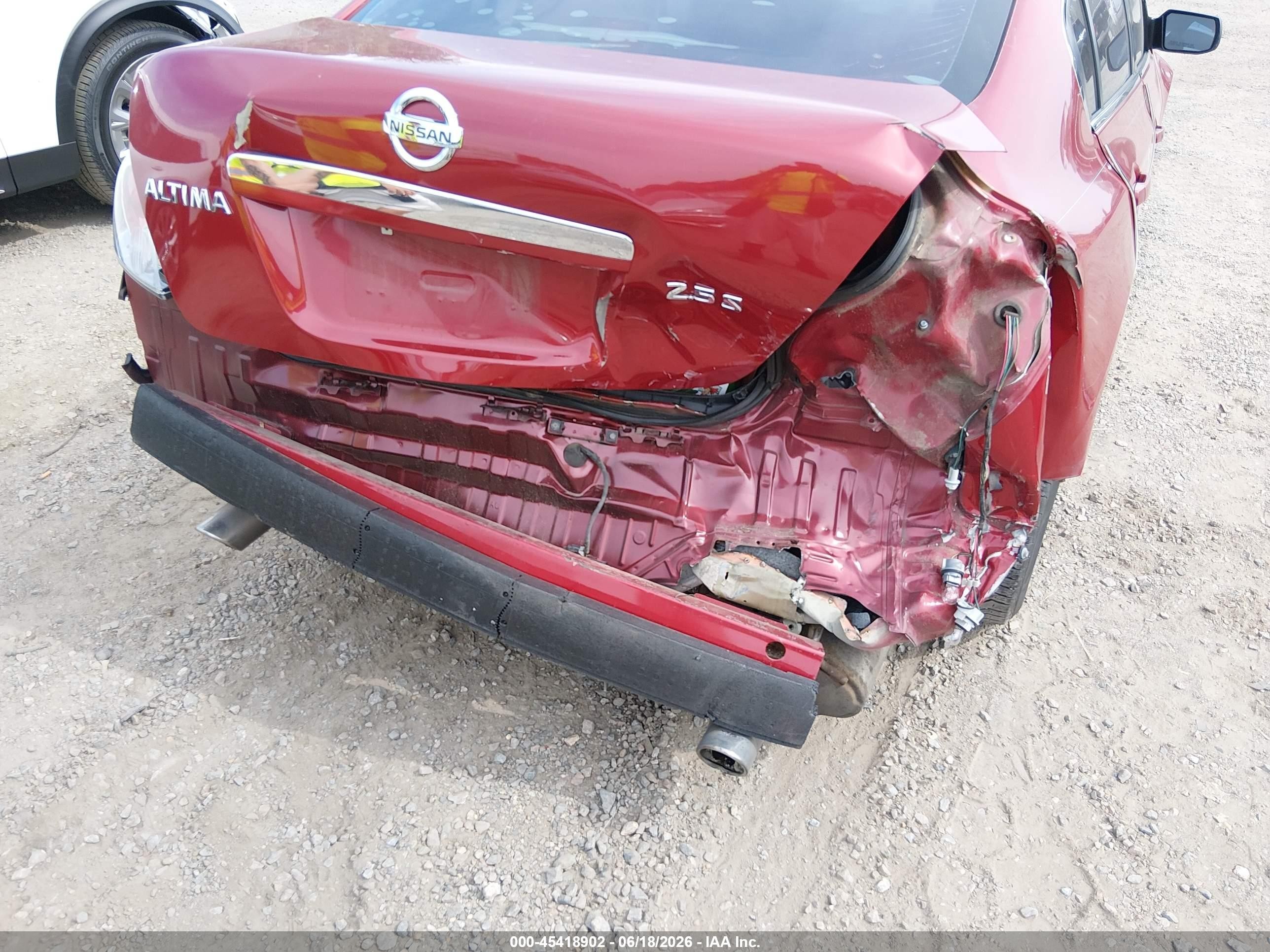 2009 Nissan Altima 2.5 S Red vin: 1N4AL21E59N497943