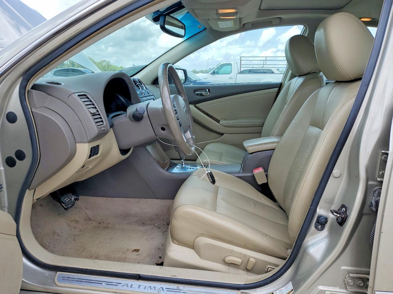 2009 Nissan Altima 2.5 Gold vin: 1N4AL21E59N560703