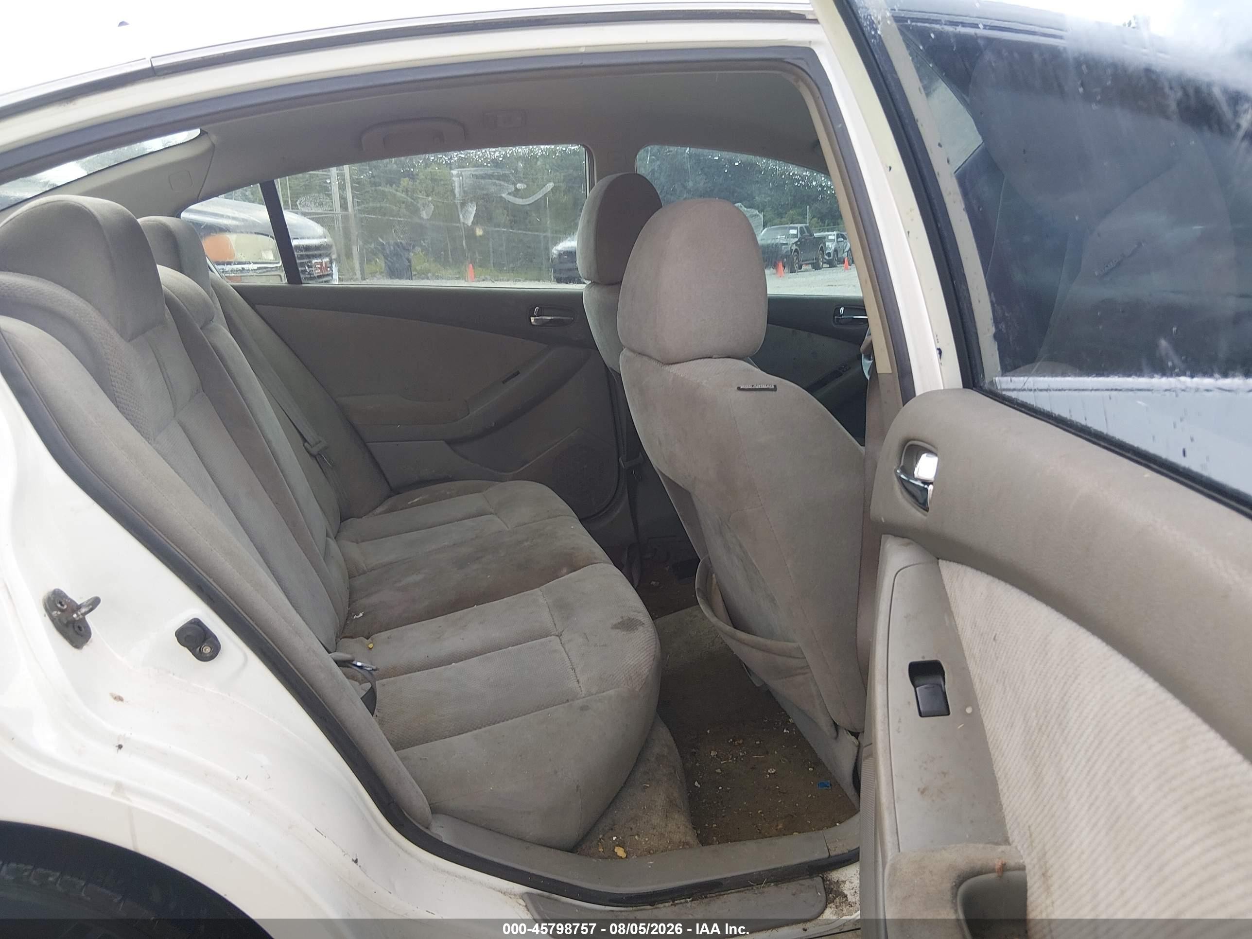 2007 Nissan Altima 2.5 S White vin: 1N4AL21E67C168452